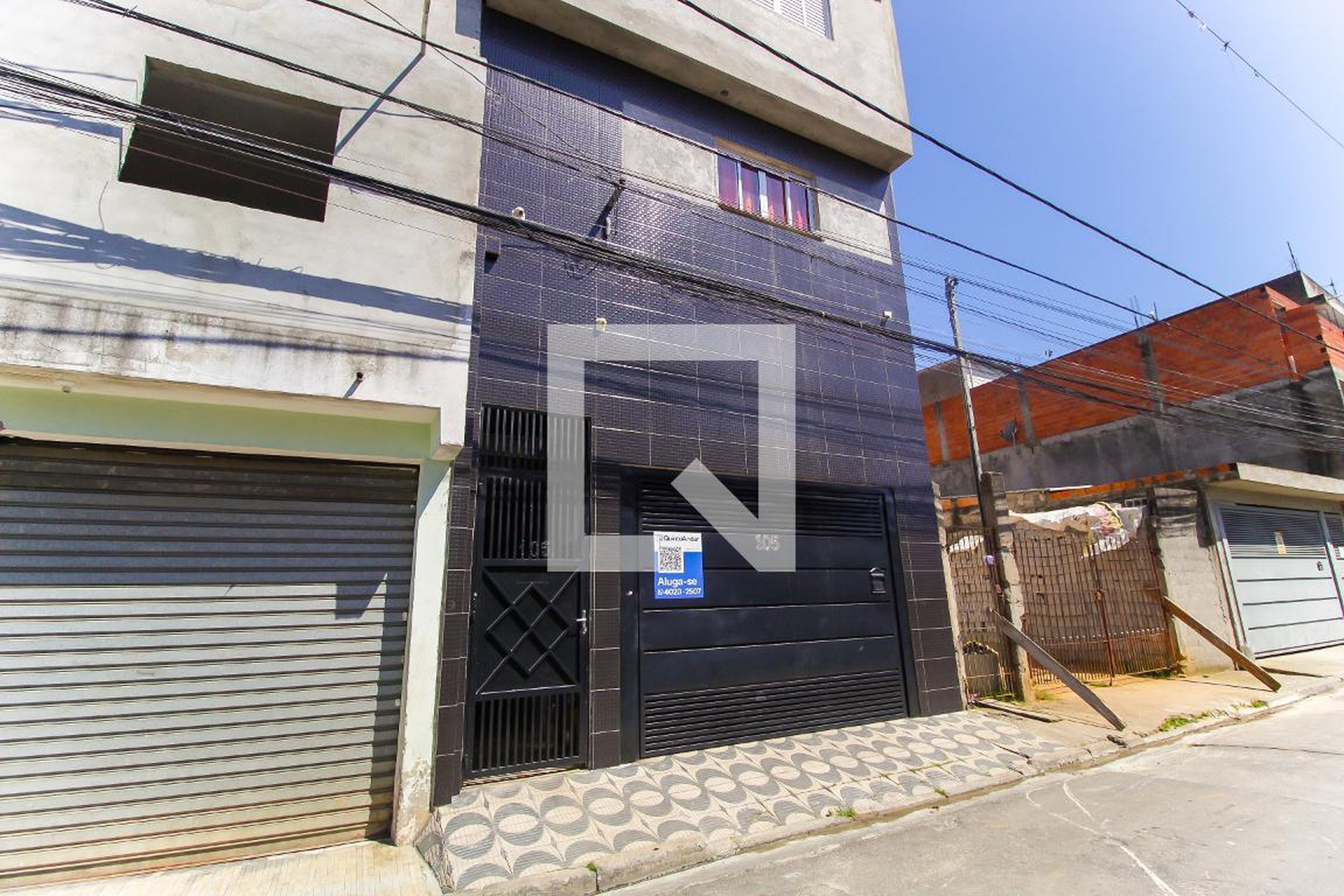 Fachada Condomínio em Rua Abílio Leite Guimarães, 105