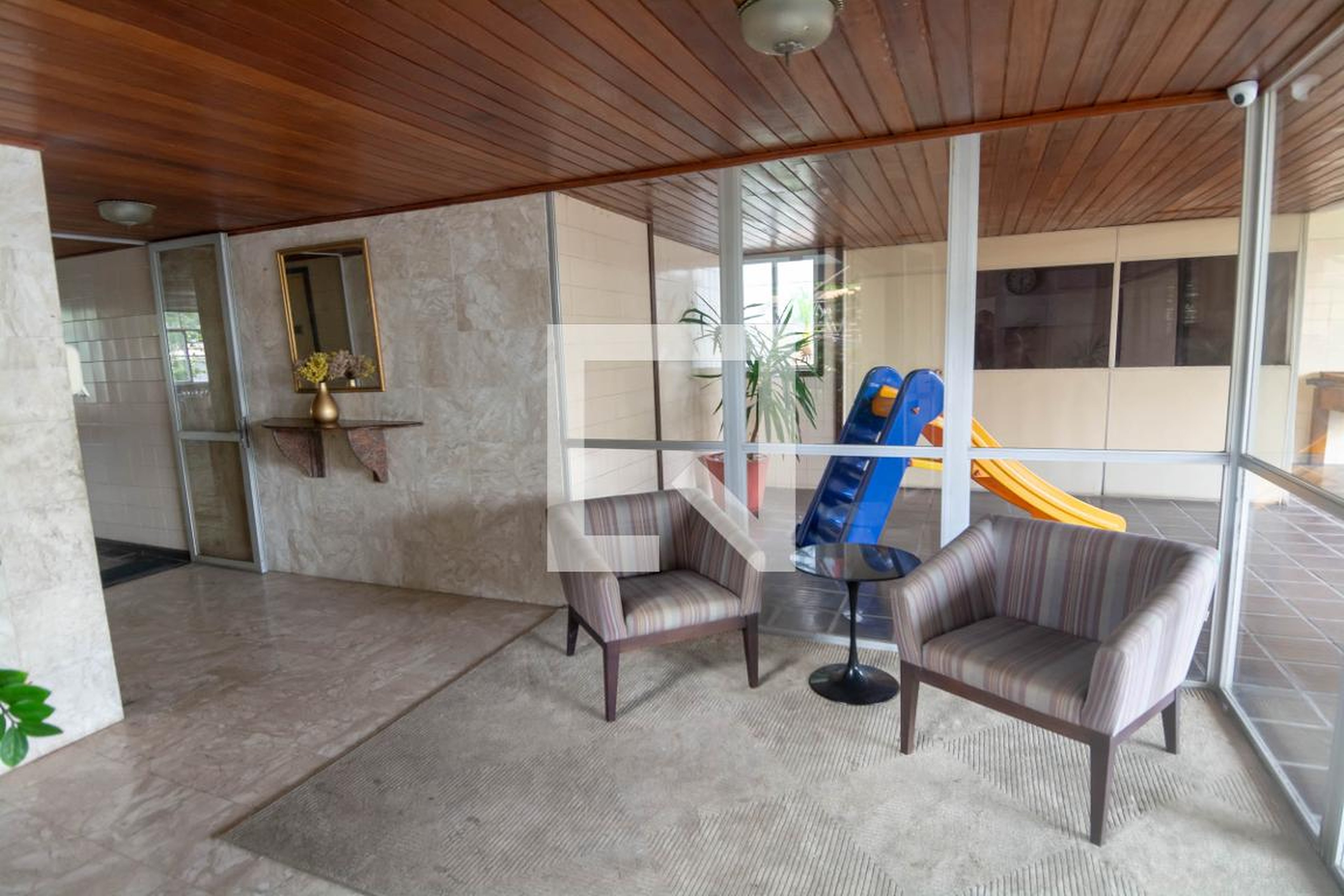 Hall - Edifico Portal Caminho das Árvores