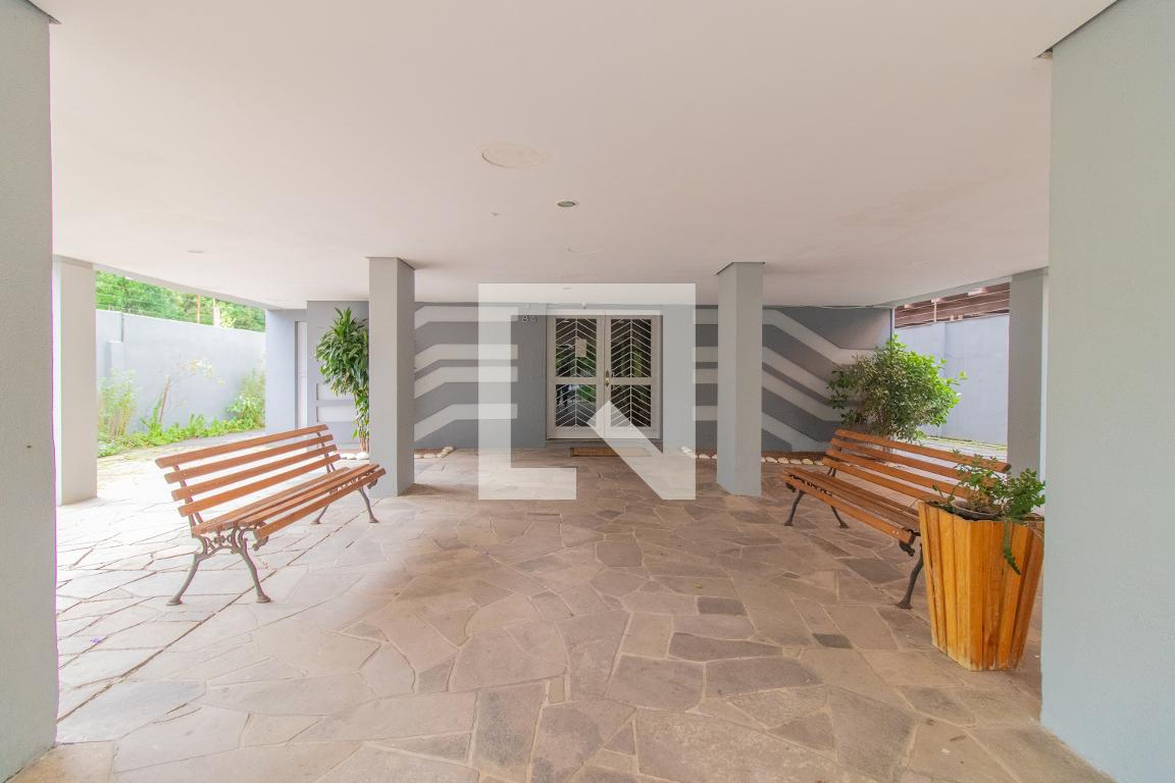 Entrada - Don Carlos