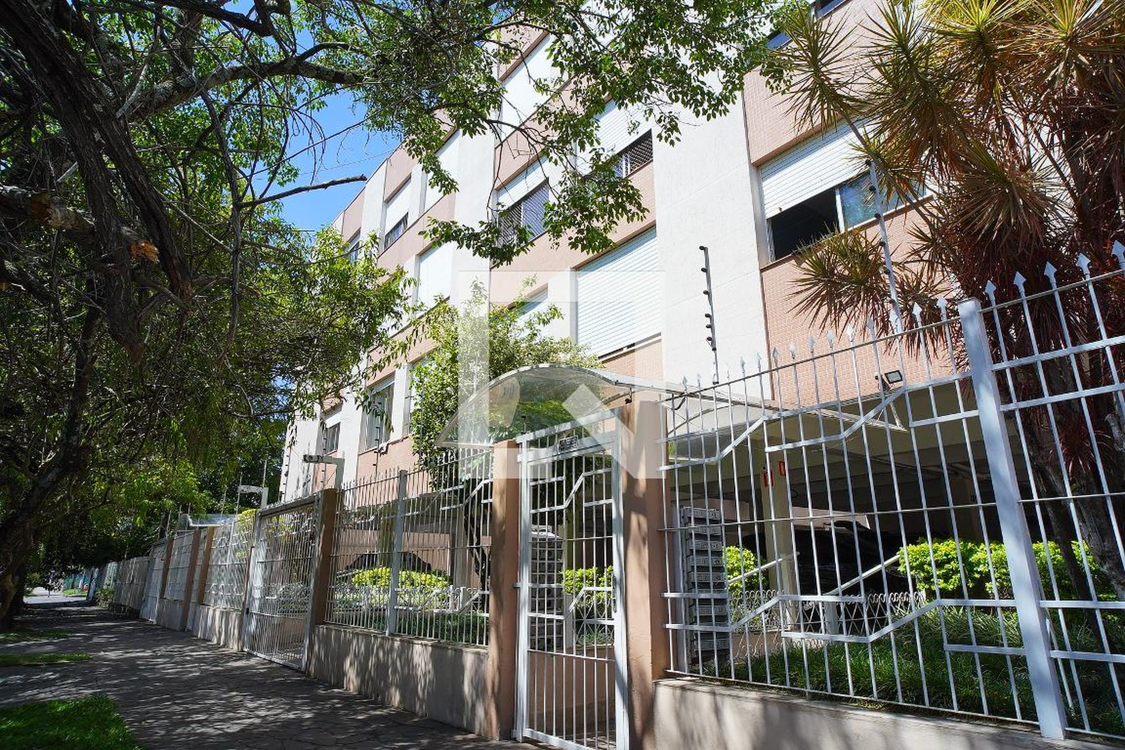 Fachada do Condomínio Condomínio Estrela Polux