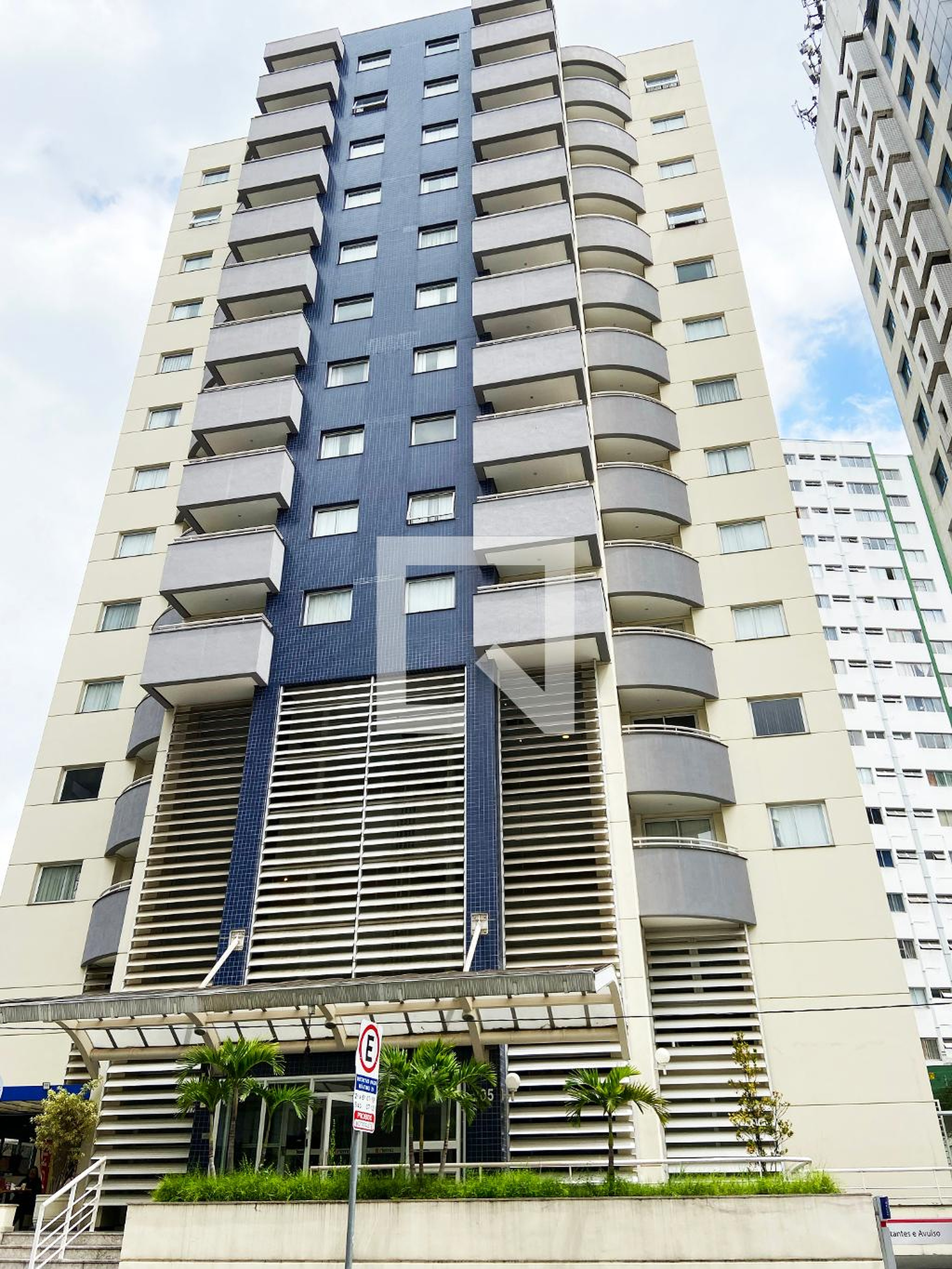 Fachada do Prédio Condomínio Saint Charbel