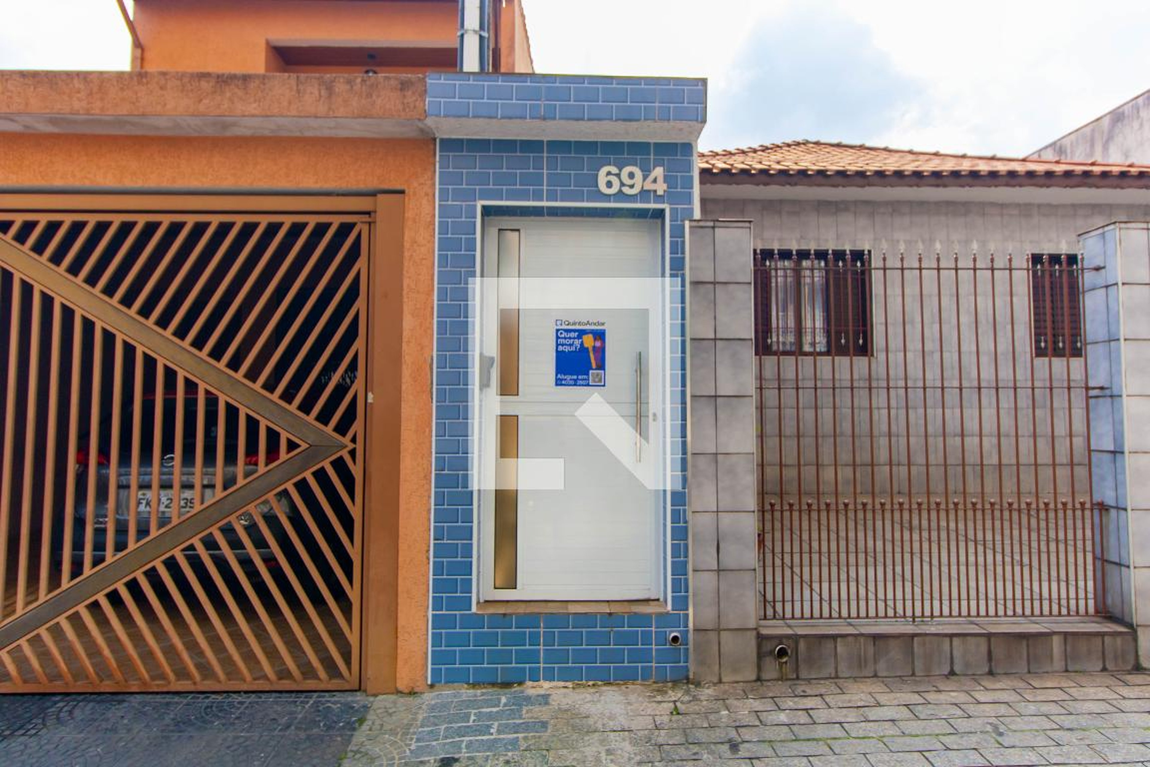 Fachada Condomínio em Rua Iguara, 694