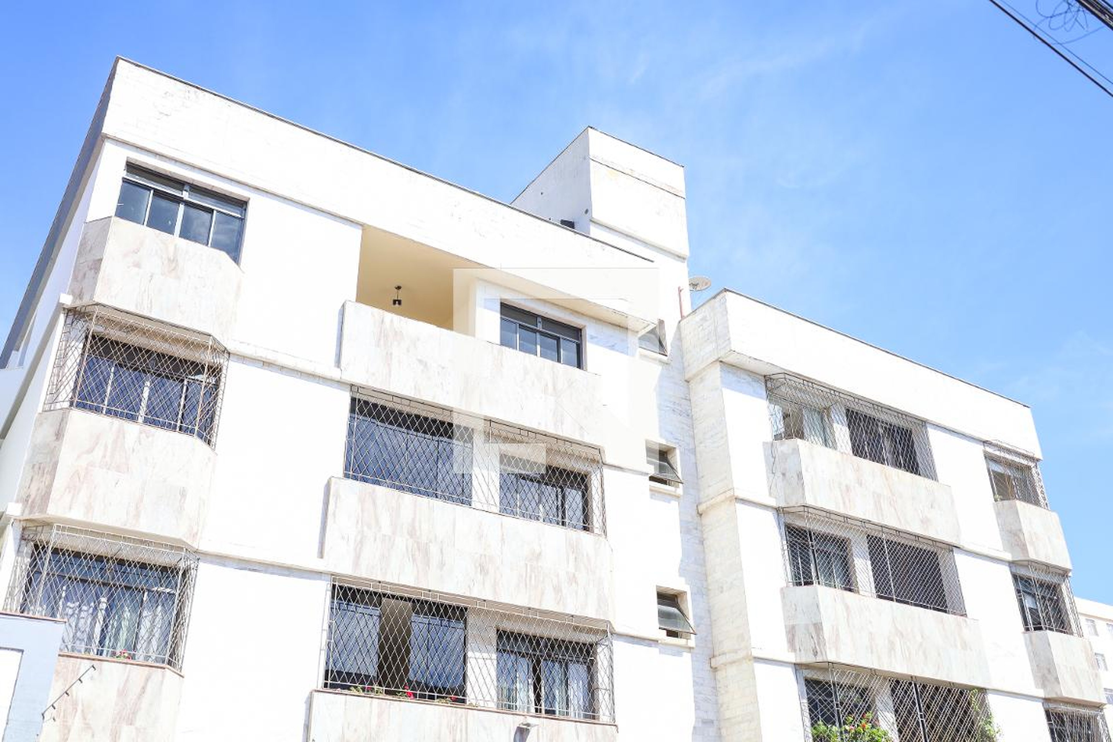 Fachada Edifício Ana Lucia