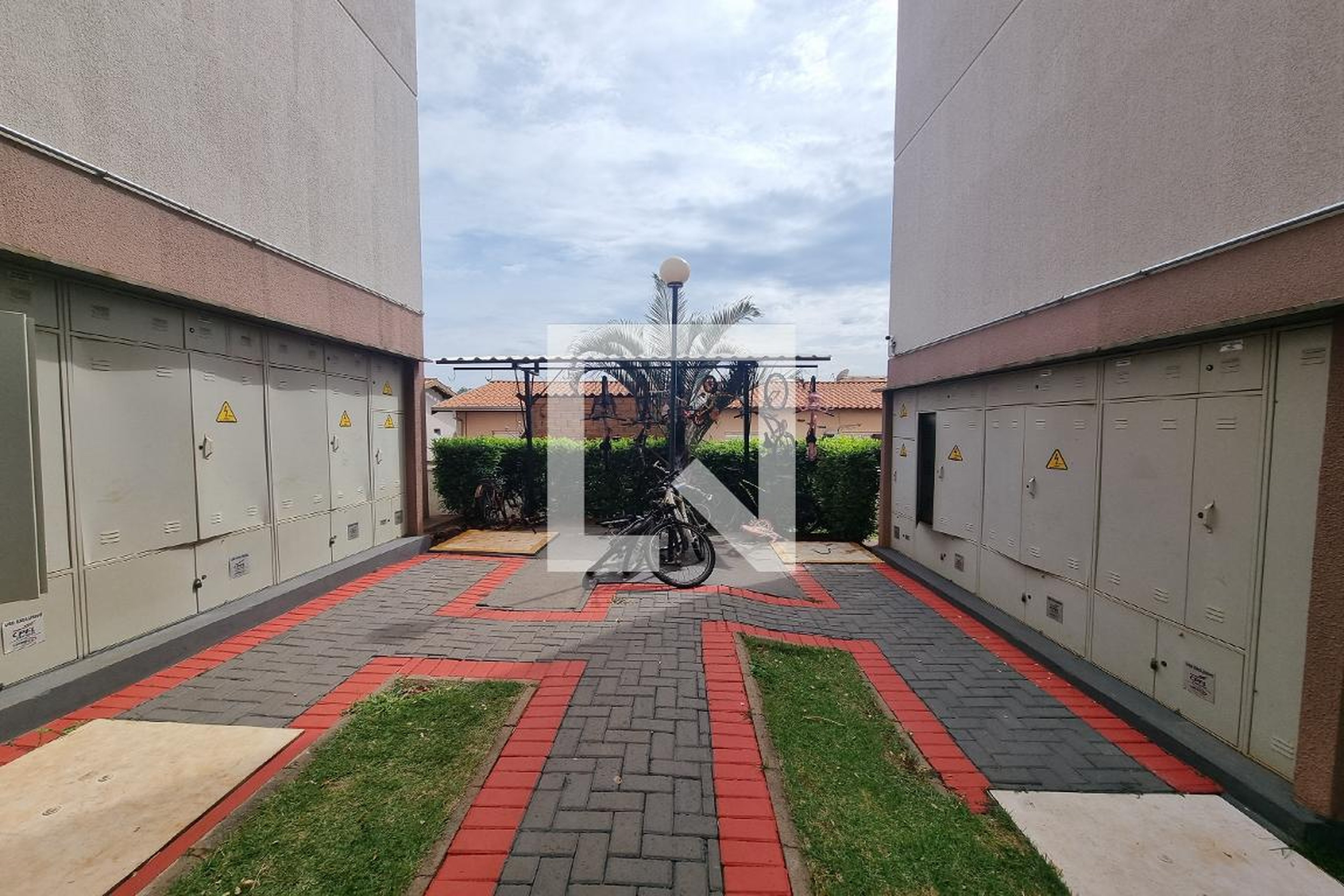 Bicicletario - Lar Suiça