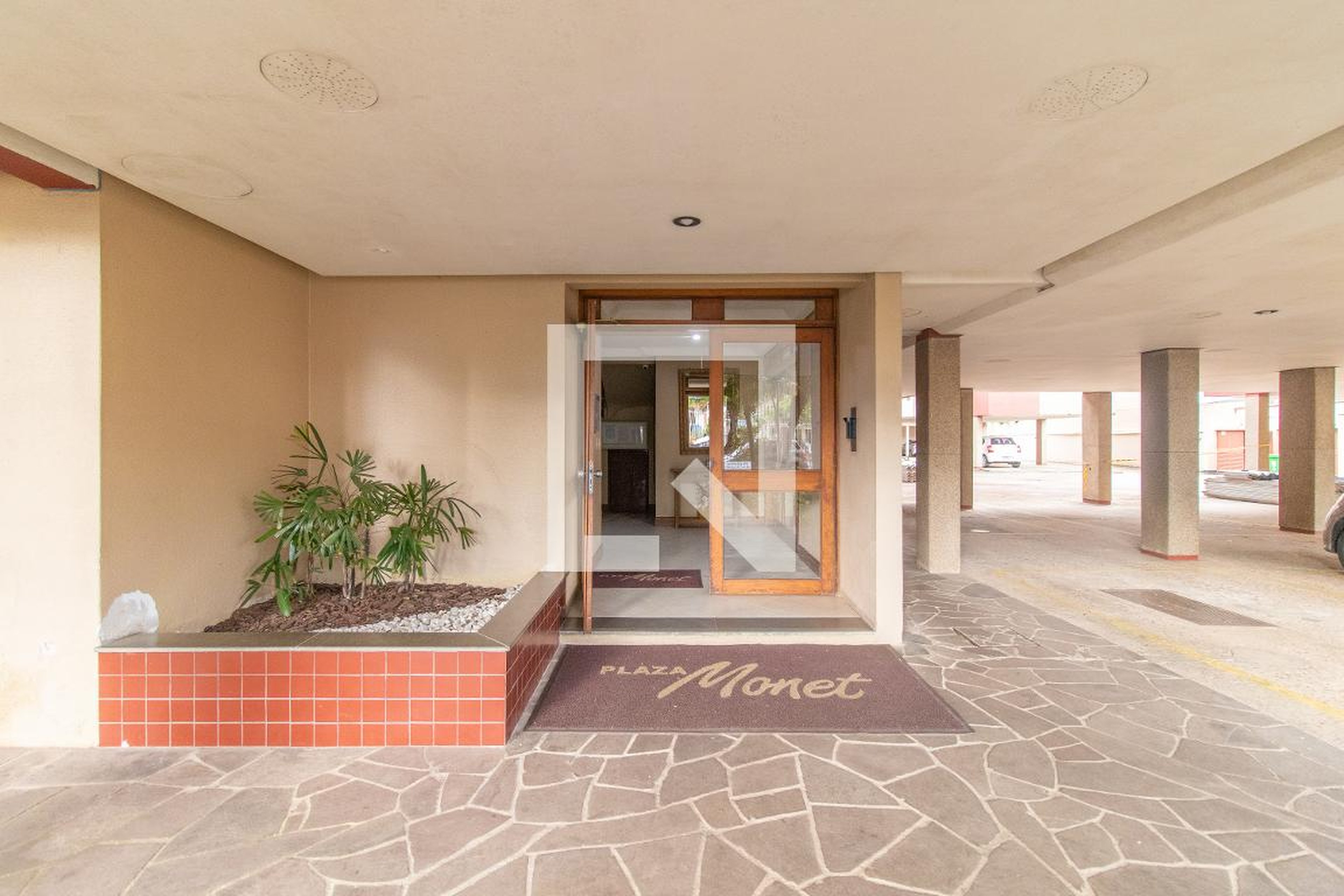 Entrada - Plaza Monet