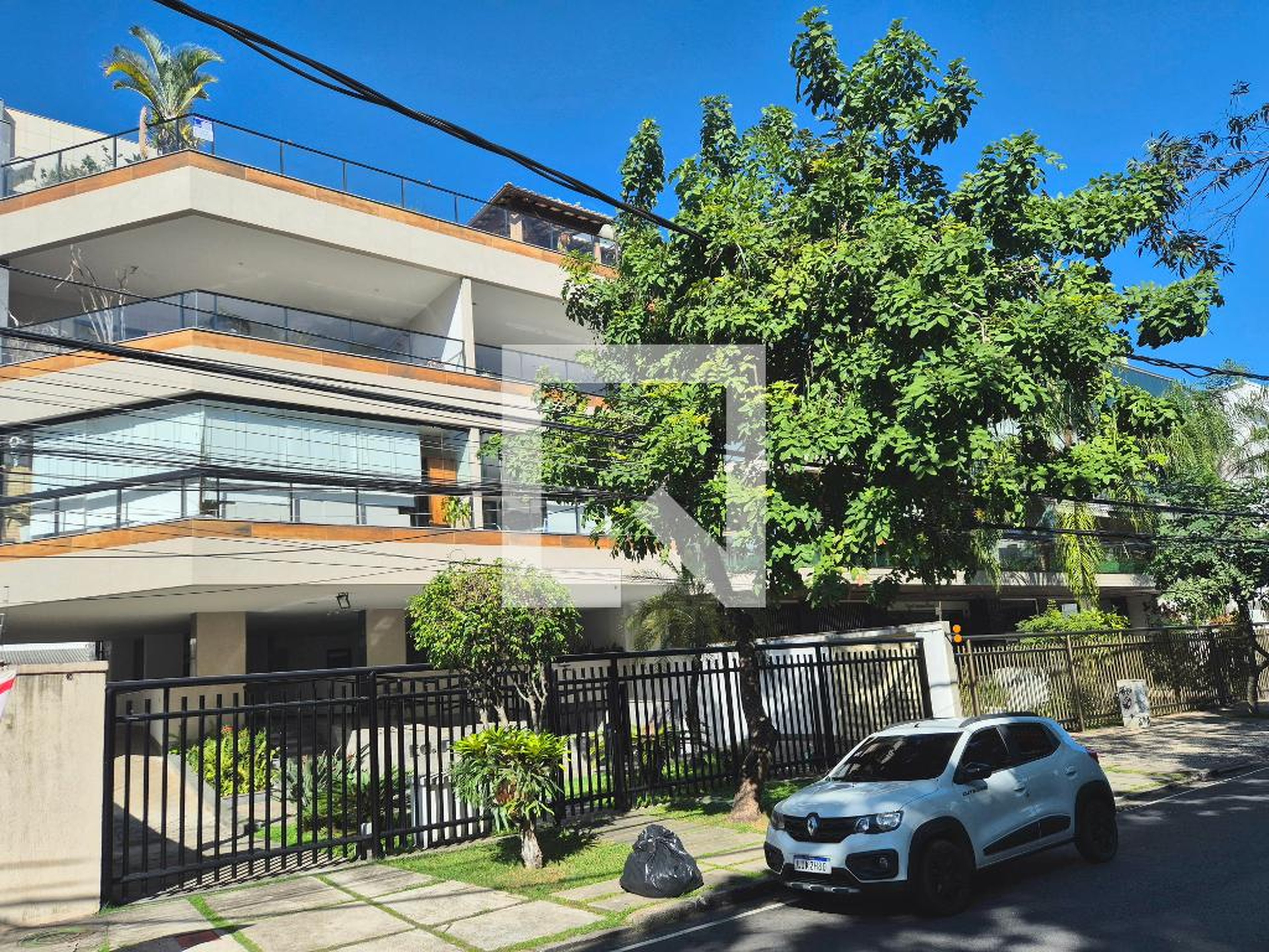 Fachada do Prédio Condomínio em Avenida Genaro de Carvalho, 709