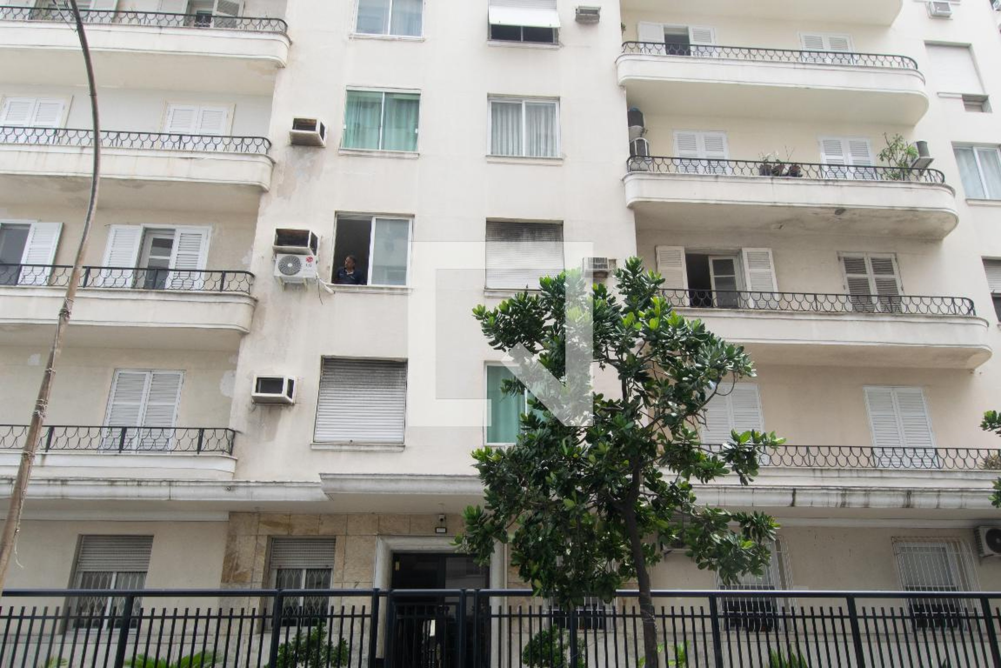 Fachada Edifício Miguel Lemos