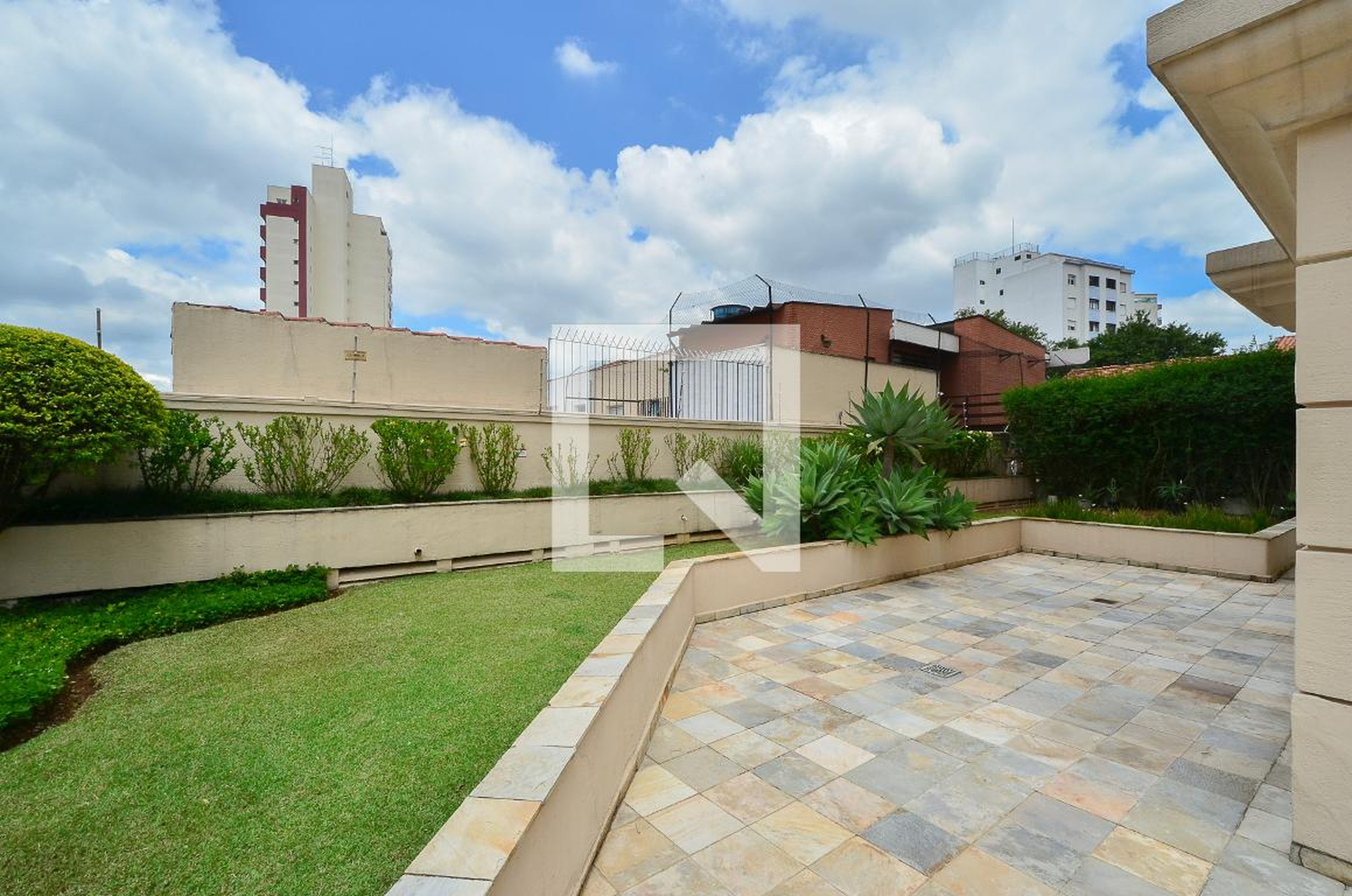 Área externa - Edifício Montmartre