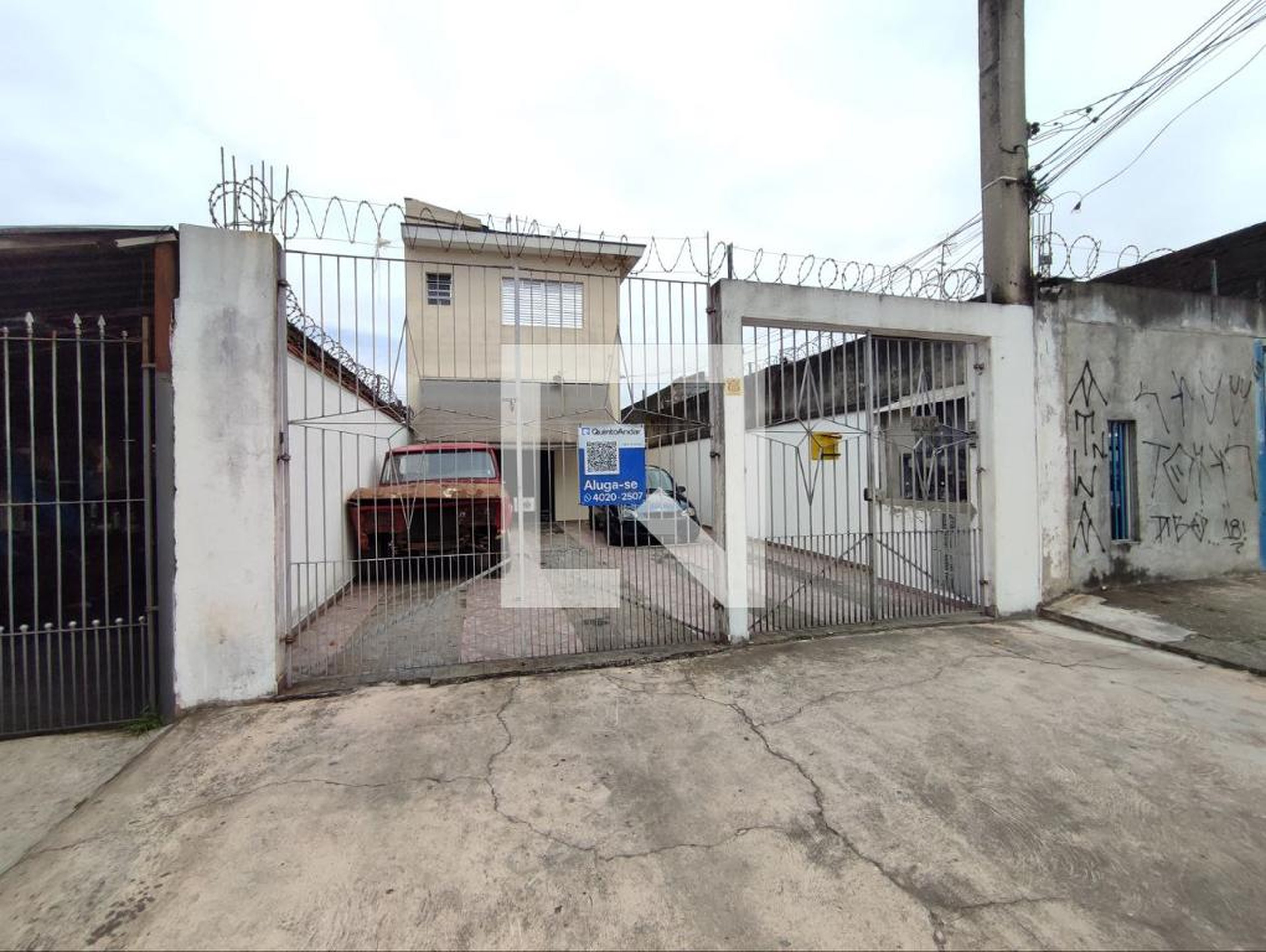 Fachada Condomínio em Rua São Serapião, 437