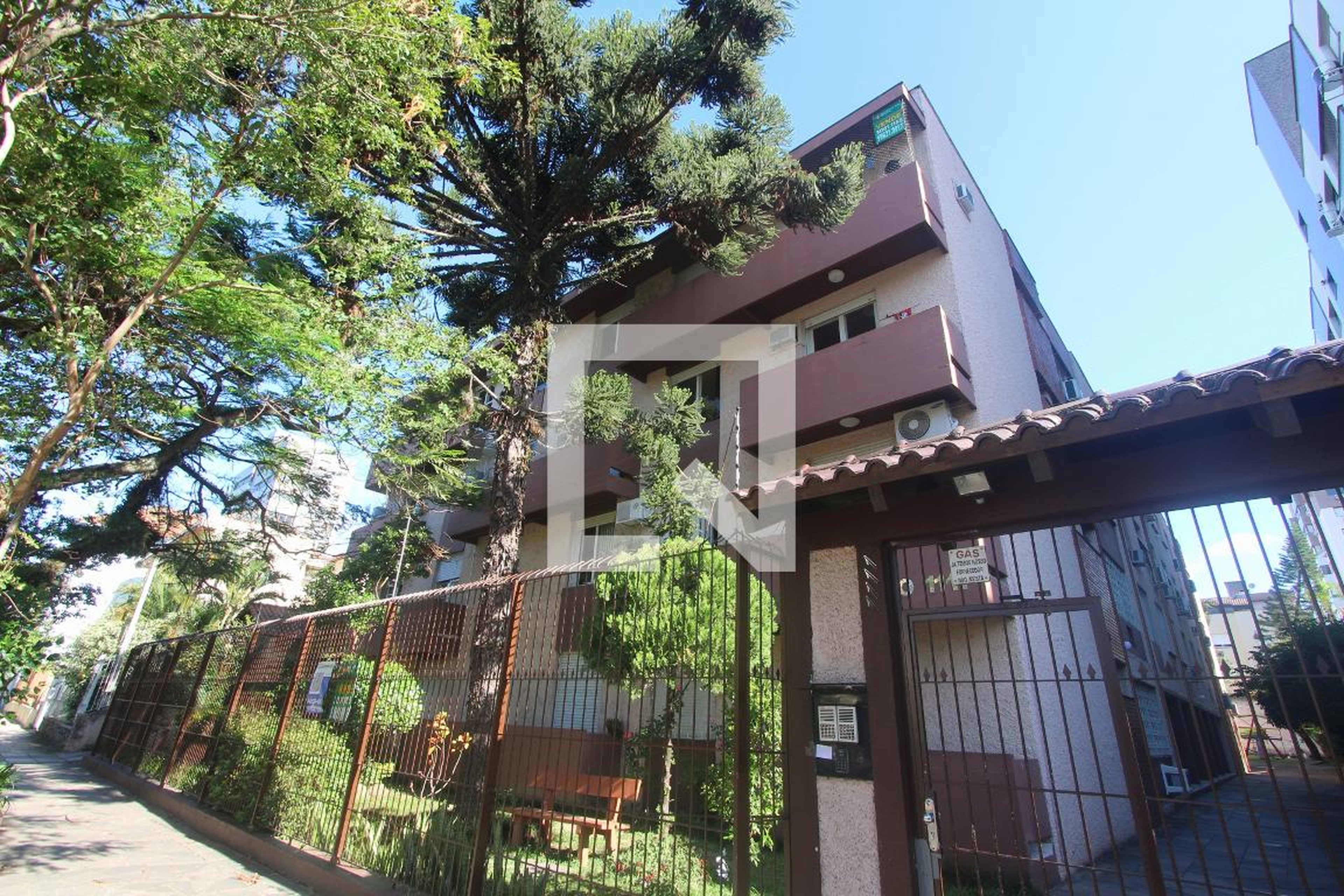 Fachada do Condomínio Condomínio Campos do Jordão