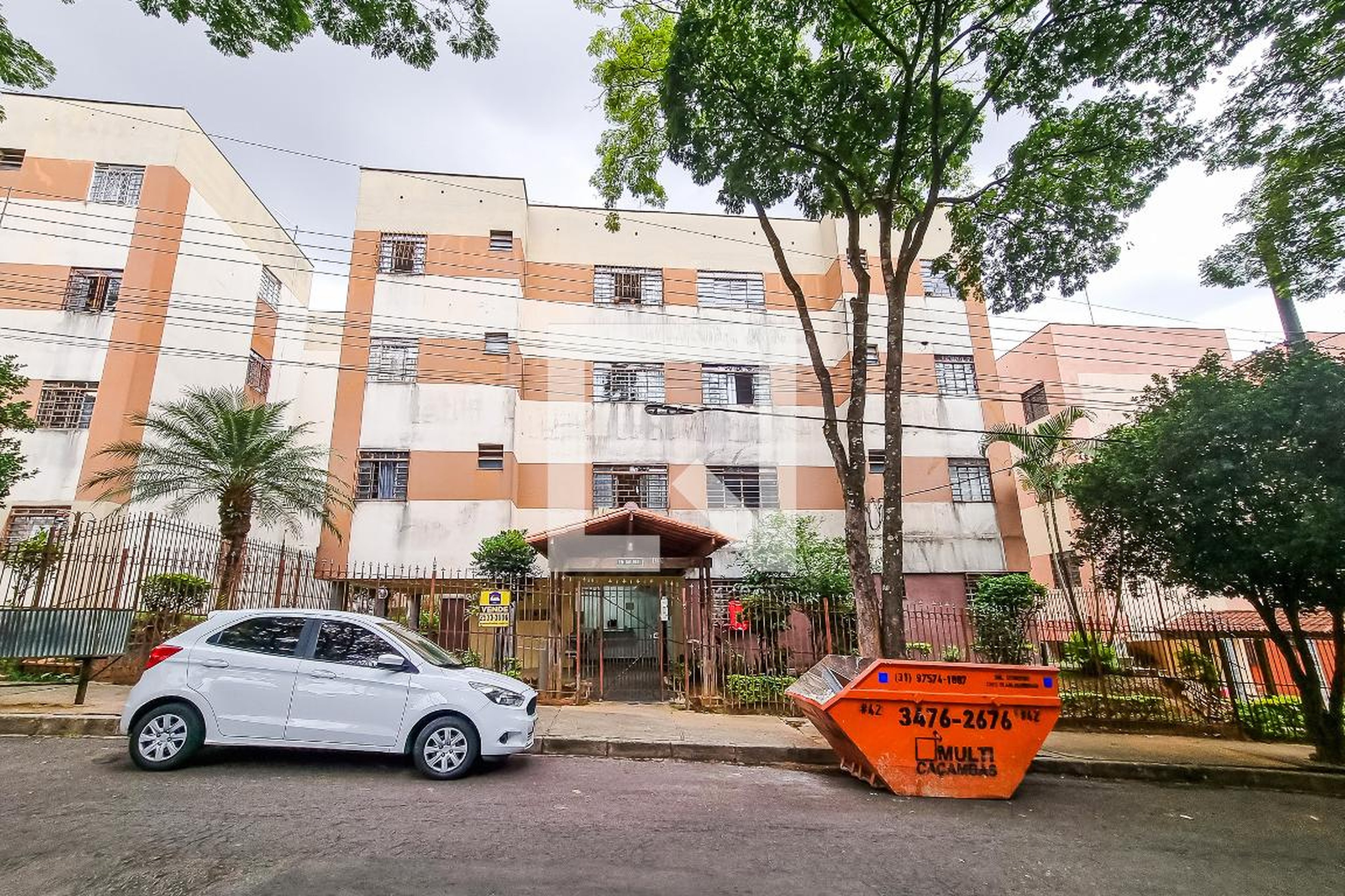 Fachada Condomínio em Rua Deputado Augusto Gonçalves, 165