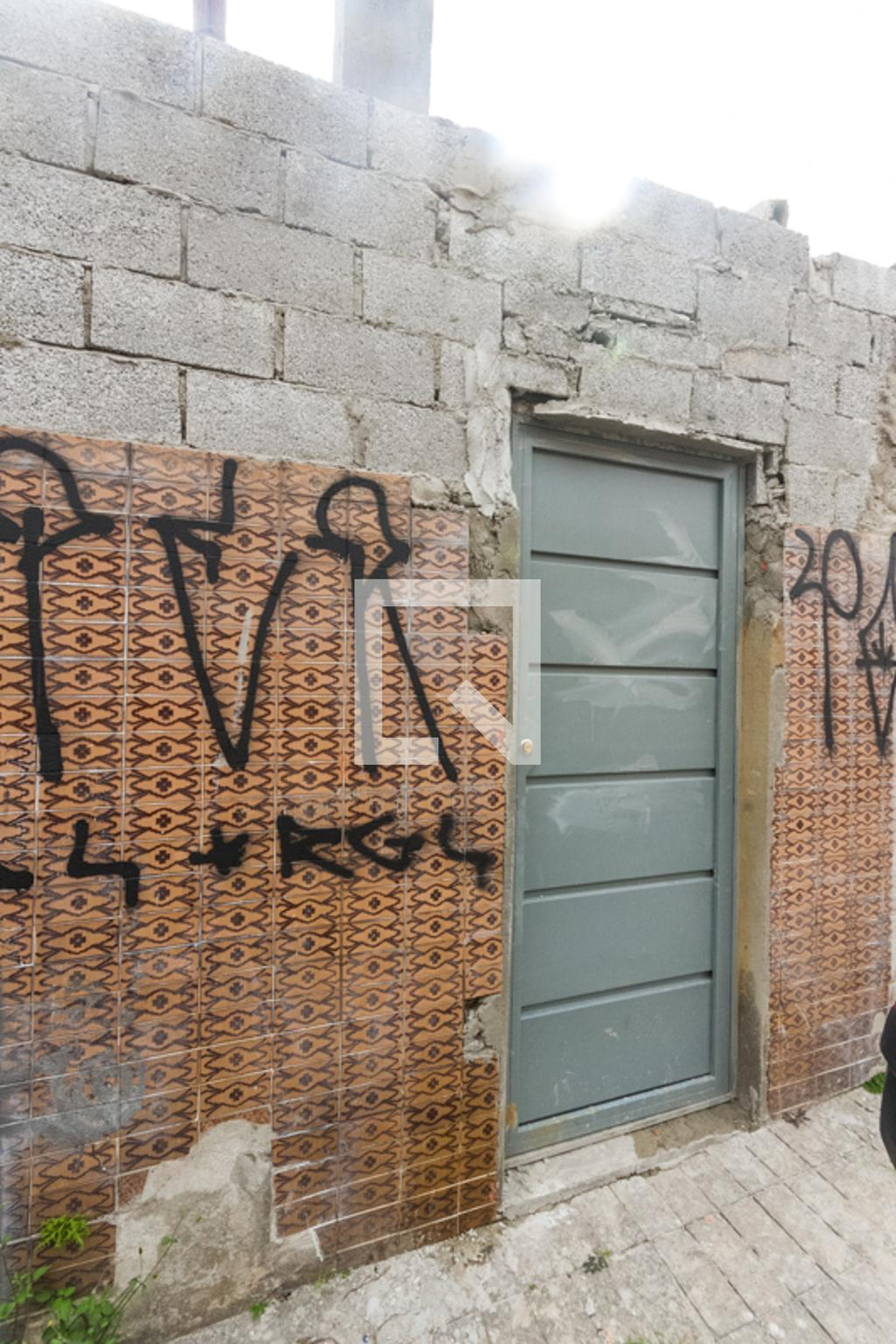 Fachada Condomínio em Rua Maestro Di Negri, 40