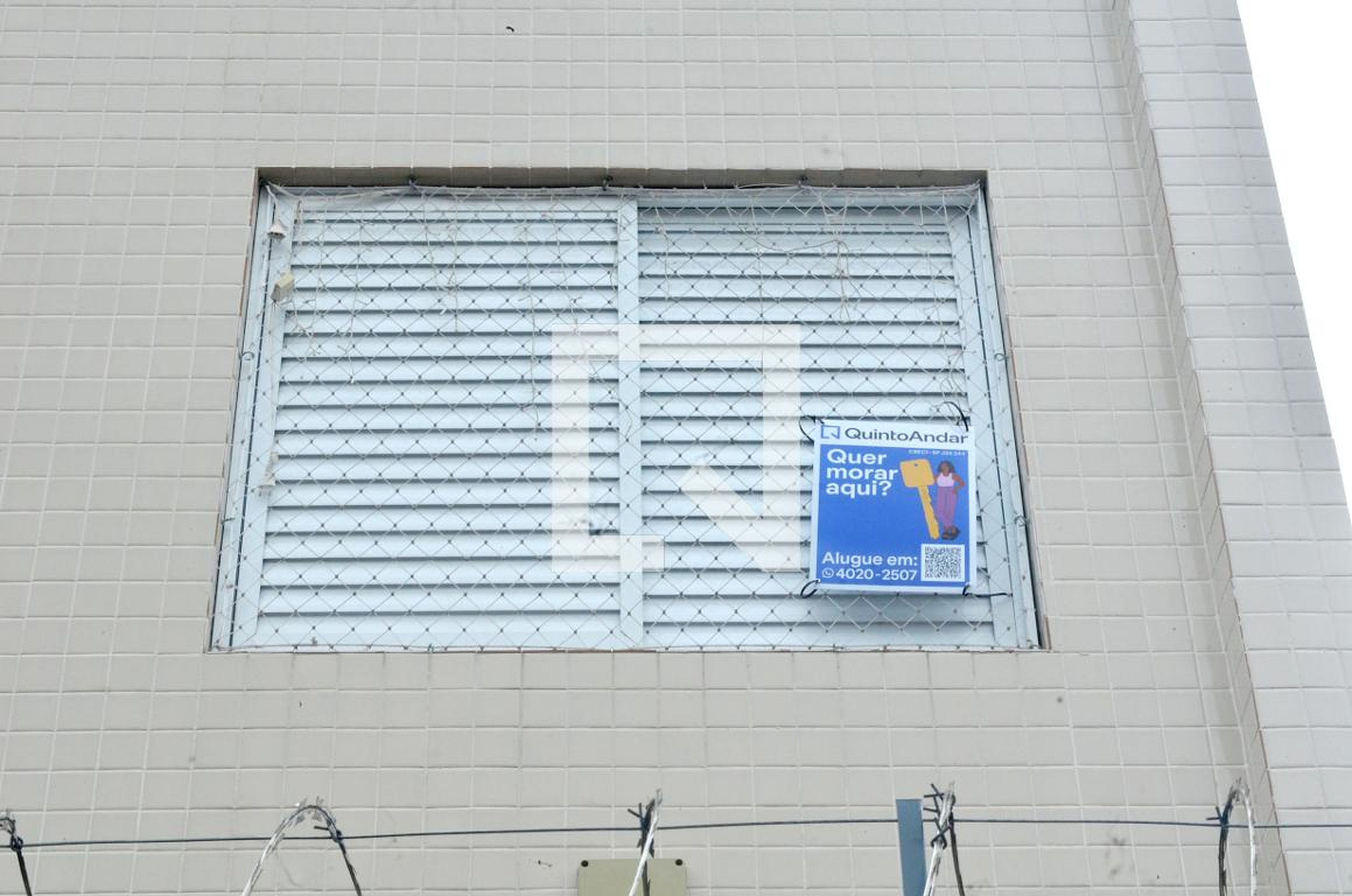 Fachada Condomínio em Rua Antônio dos Santos Barbosa, 570