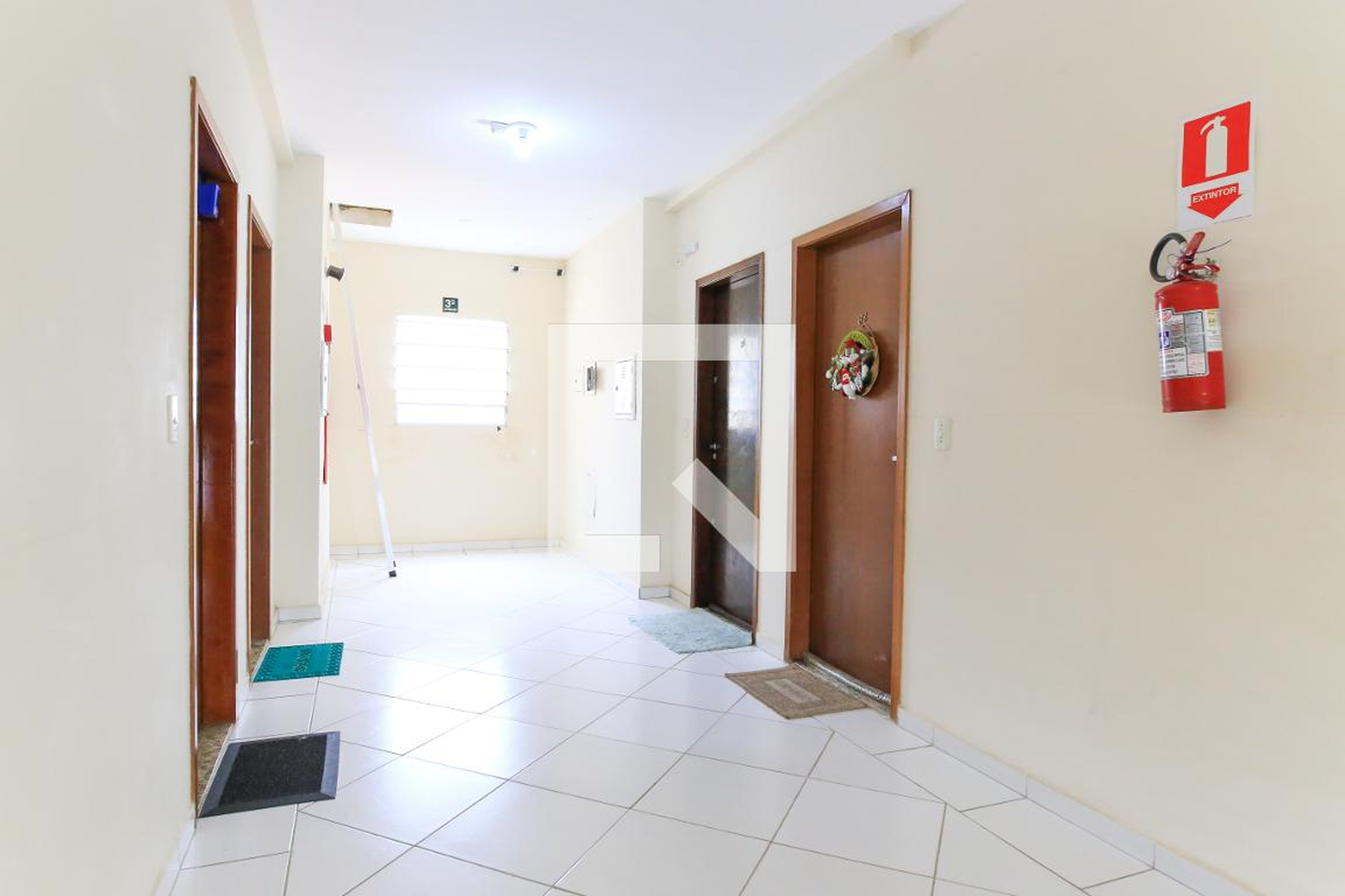 Hall - Fontana Di Trevi