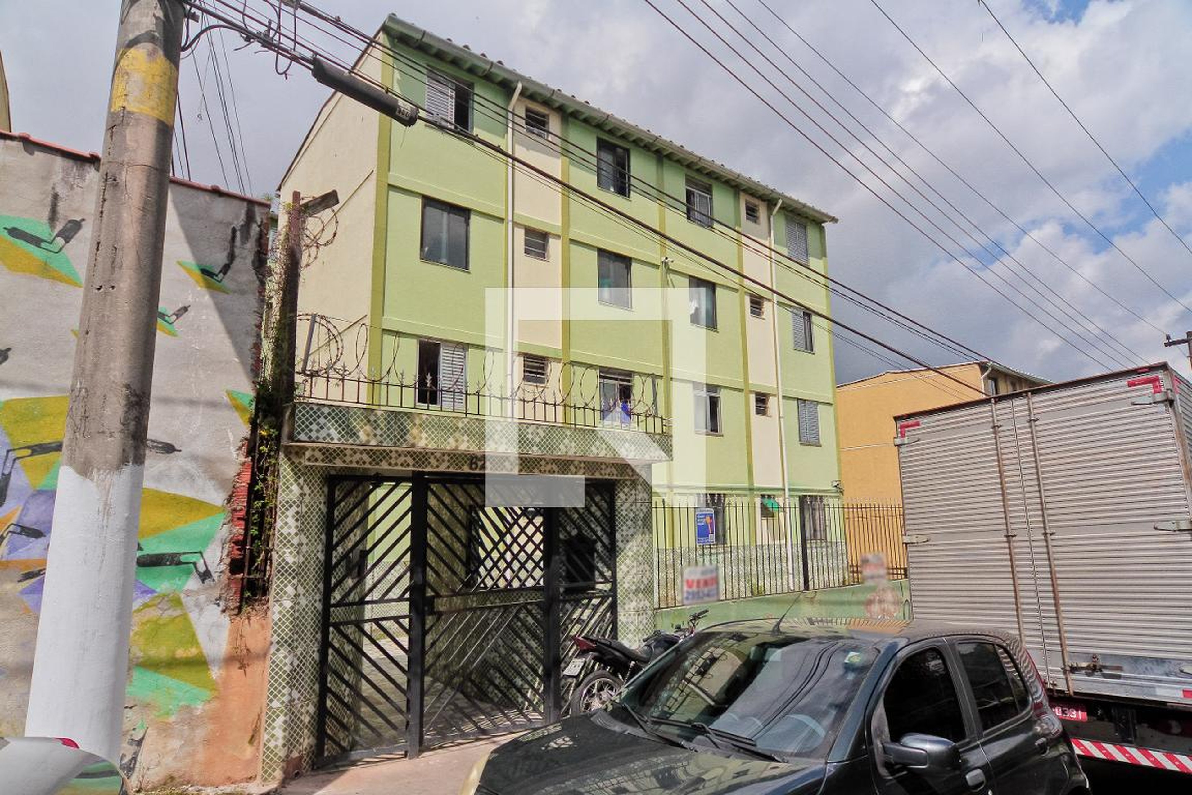 Fachada Condomínio em Rua Realce, 62