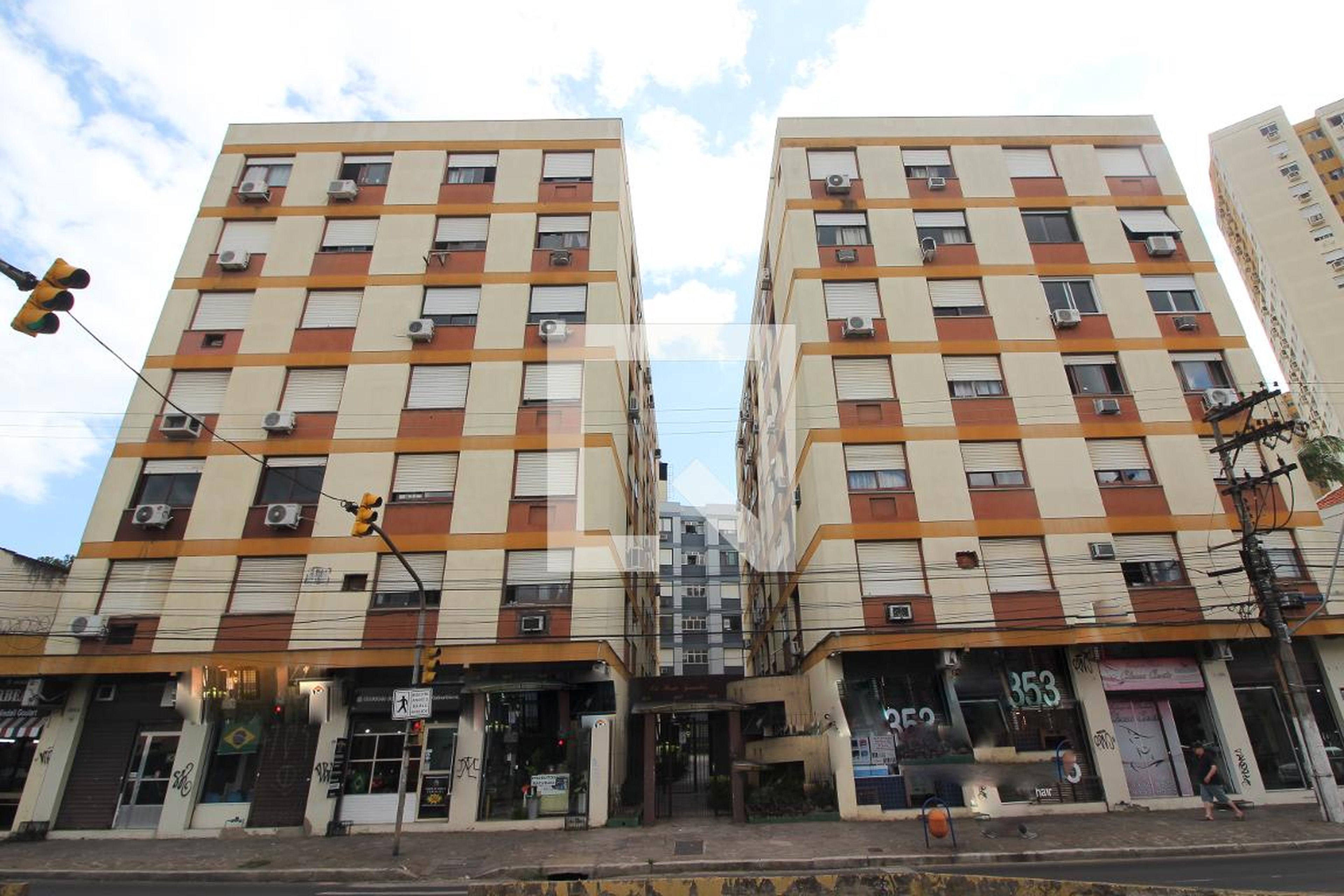 Fachada do Condomínio Condomínio em Avenida Bento Gonçalves, 1619