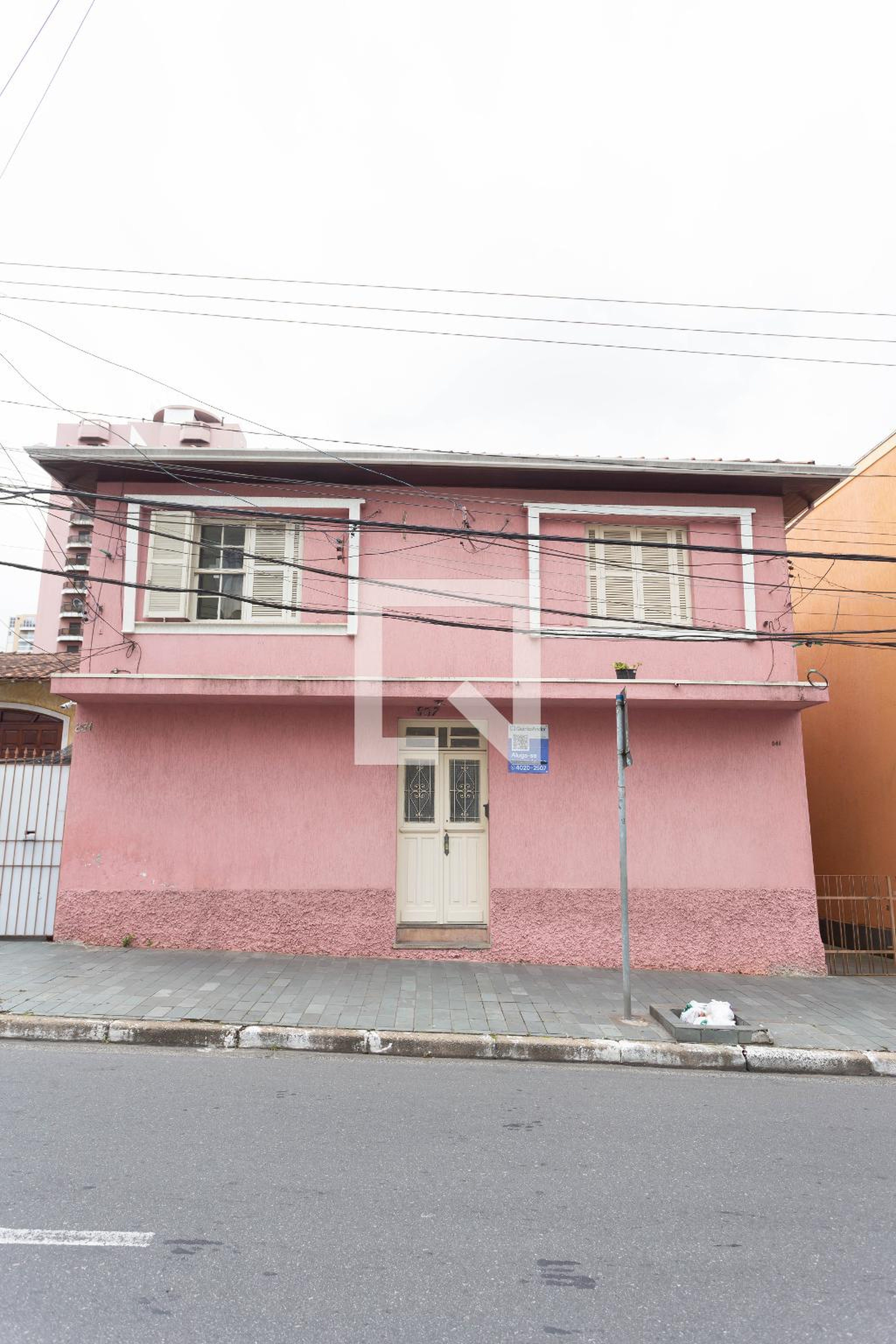 Fachada Condomínio em Rua Américo Brasiliense, 837