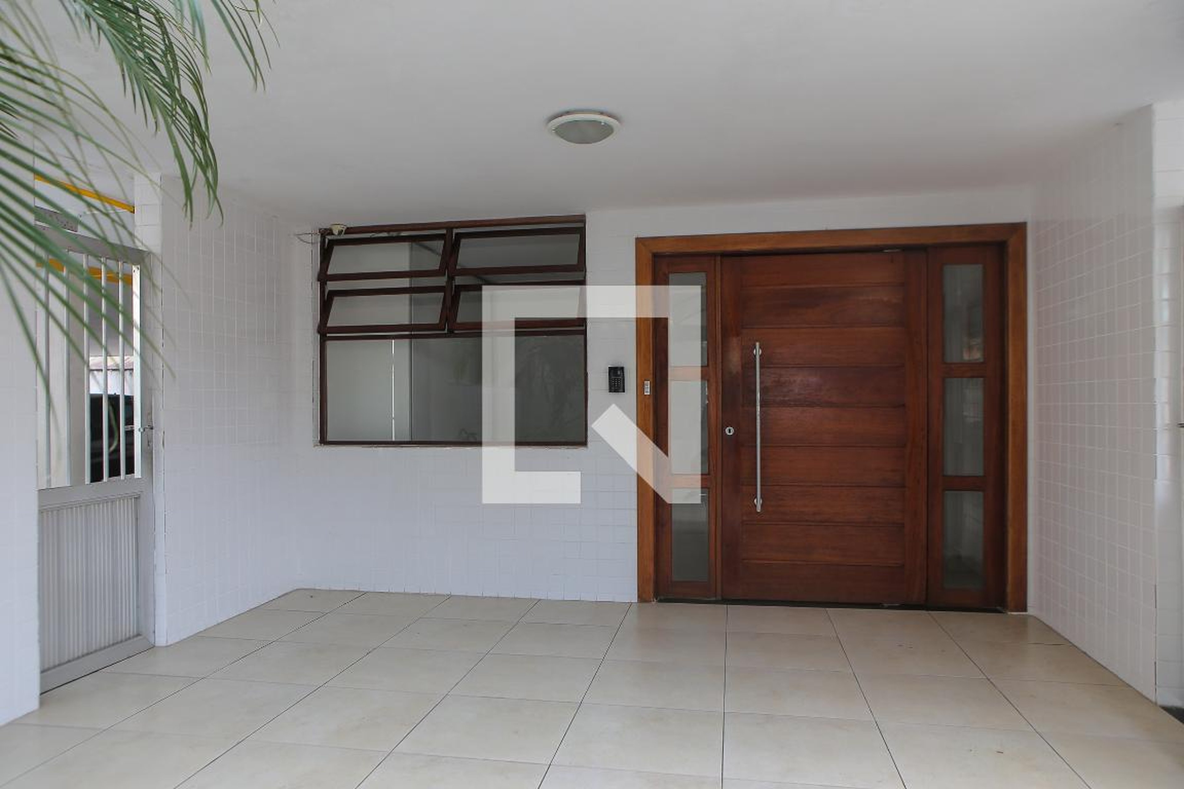 Entrada - Edifício Paranaguá