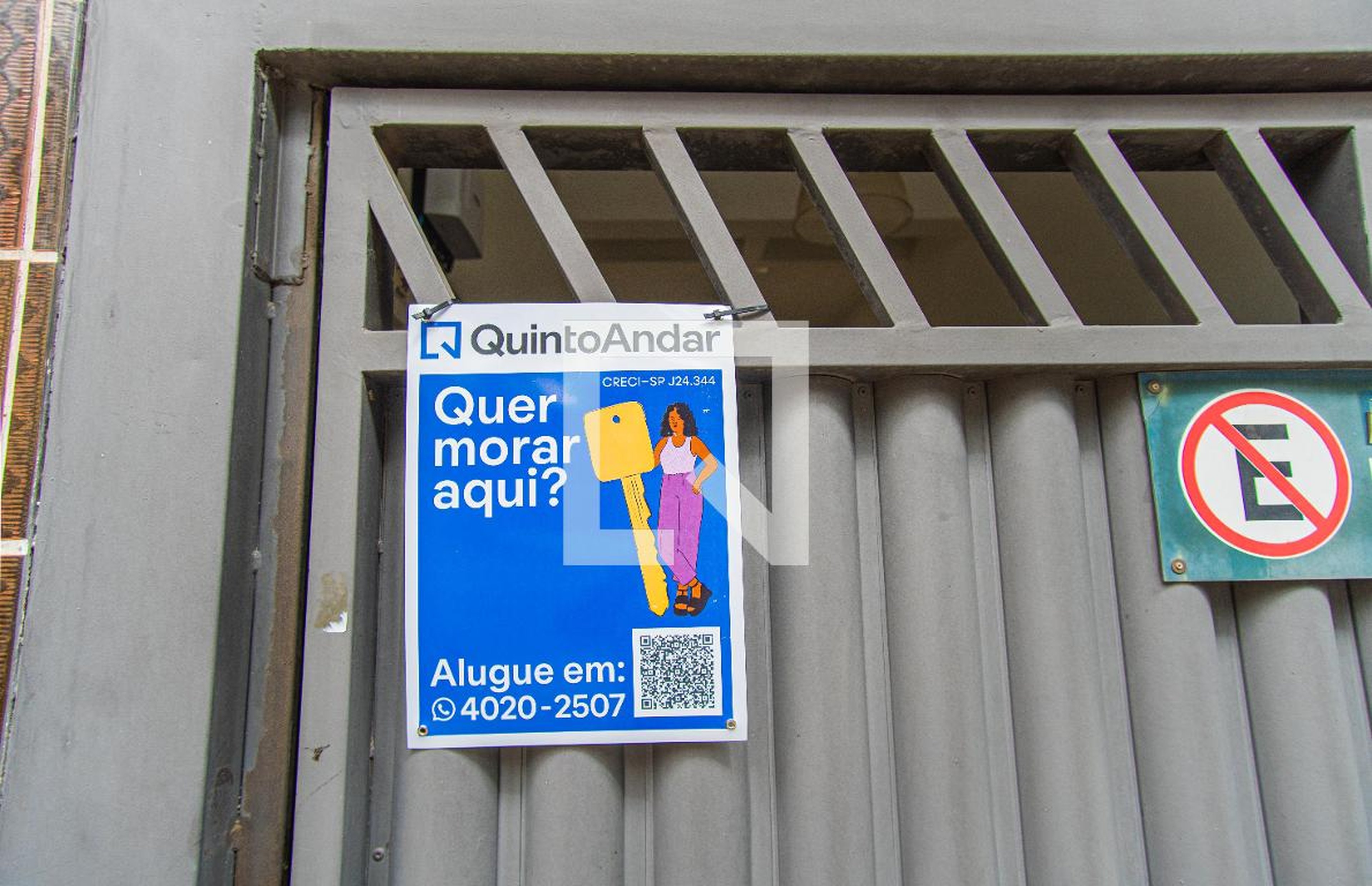 Fachada Condomínio em Rua Xavier de Toledo, 221