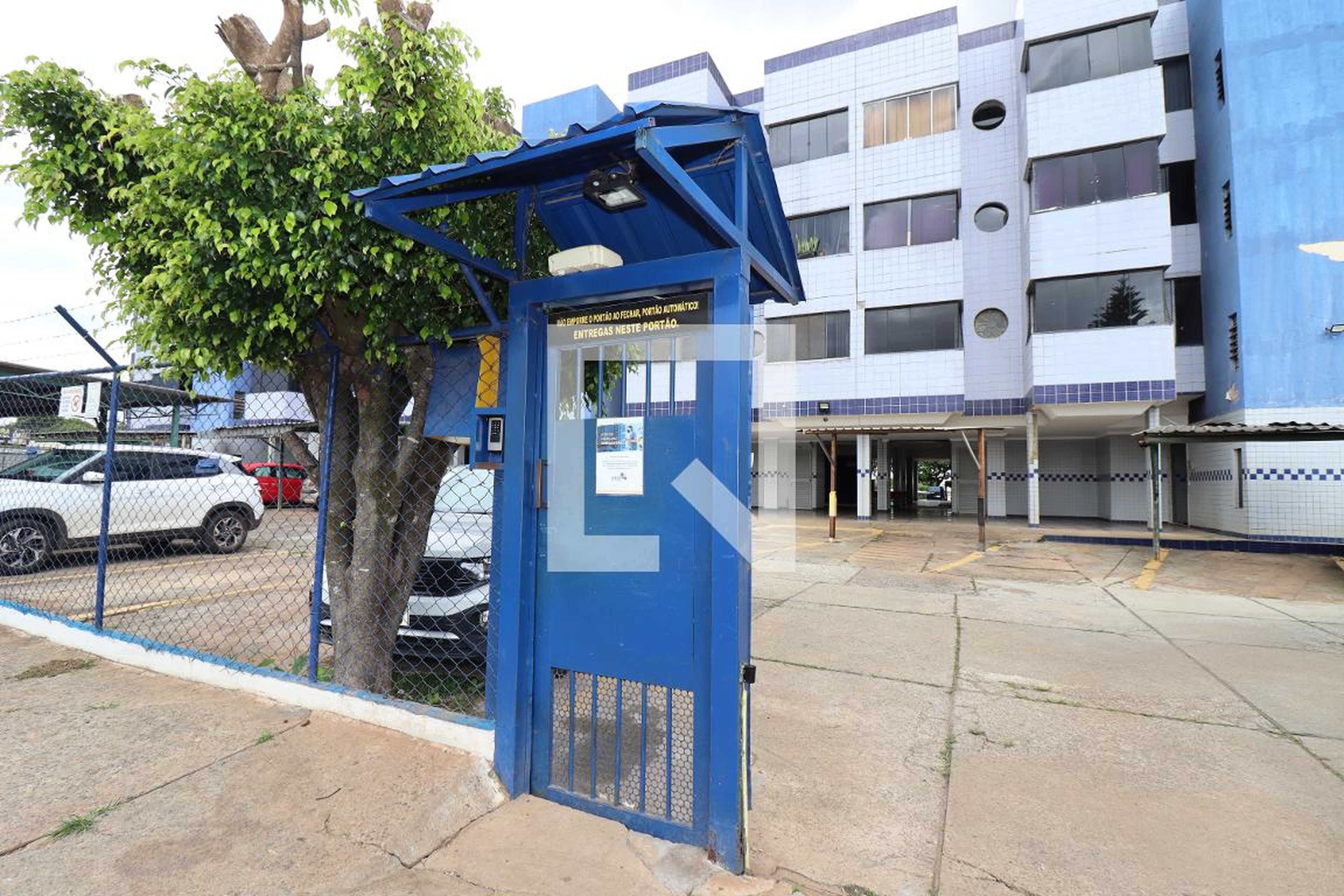 Fachada Condomínio em QNL 17 Bloco B, 0