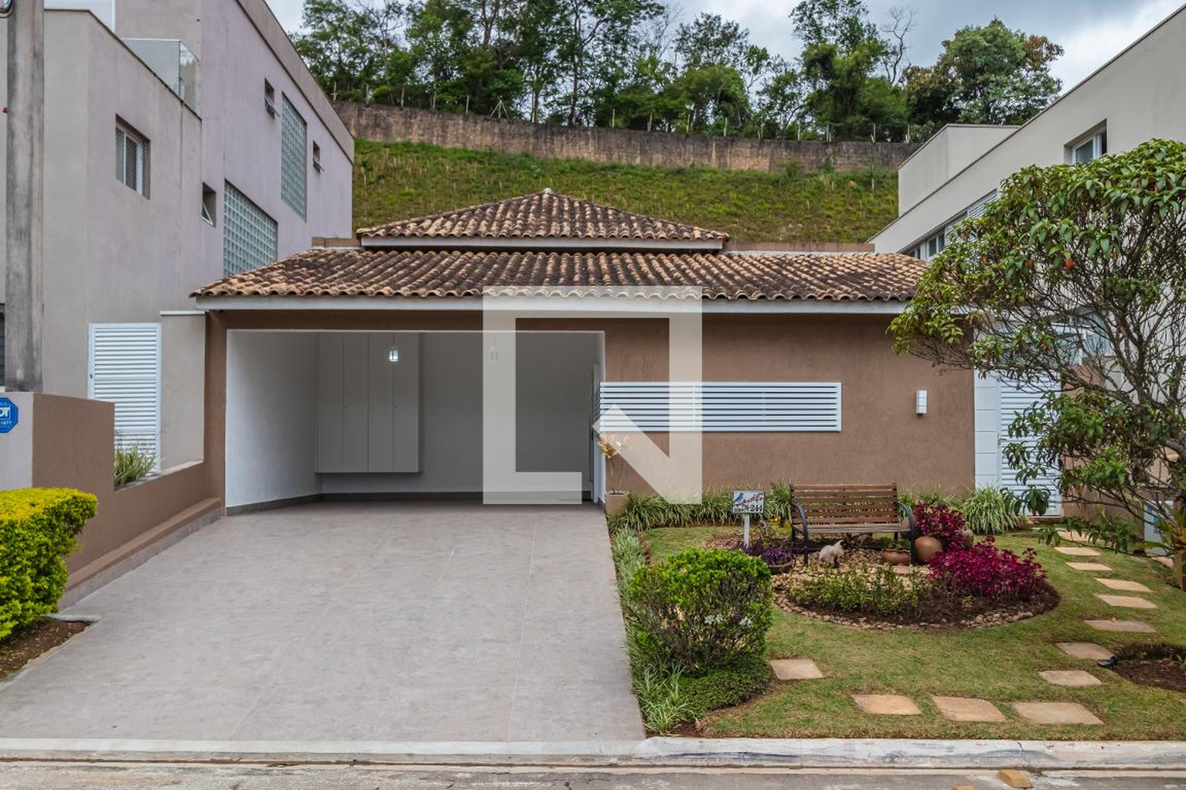 Fachada Condomínio Valville 1