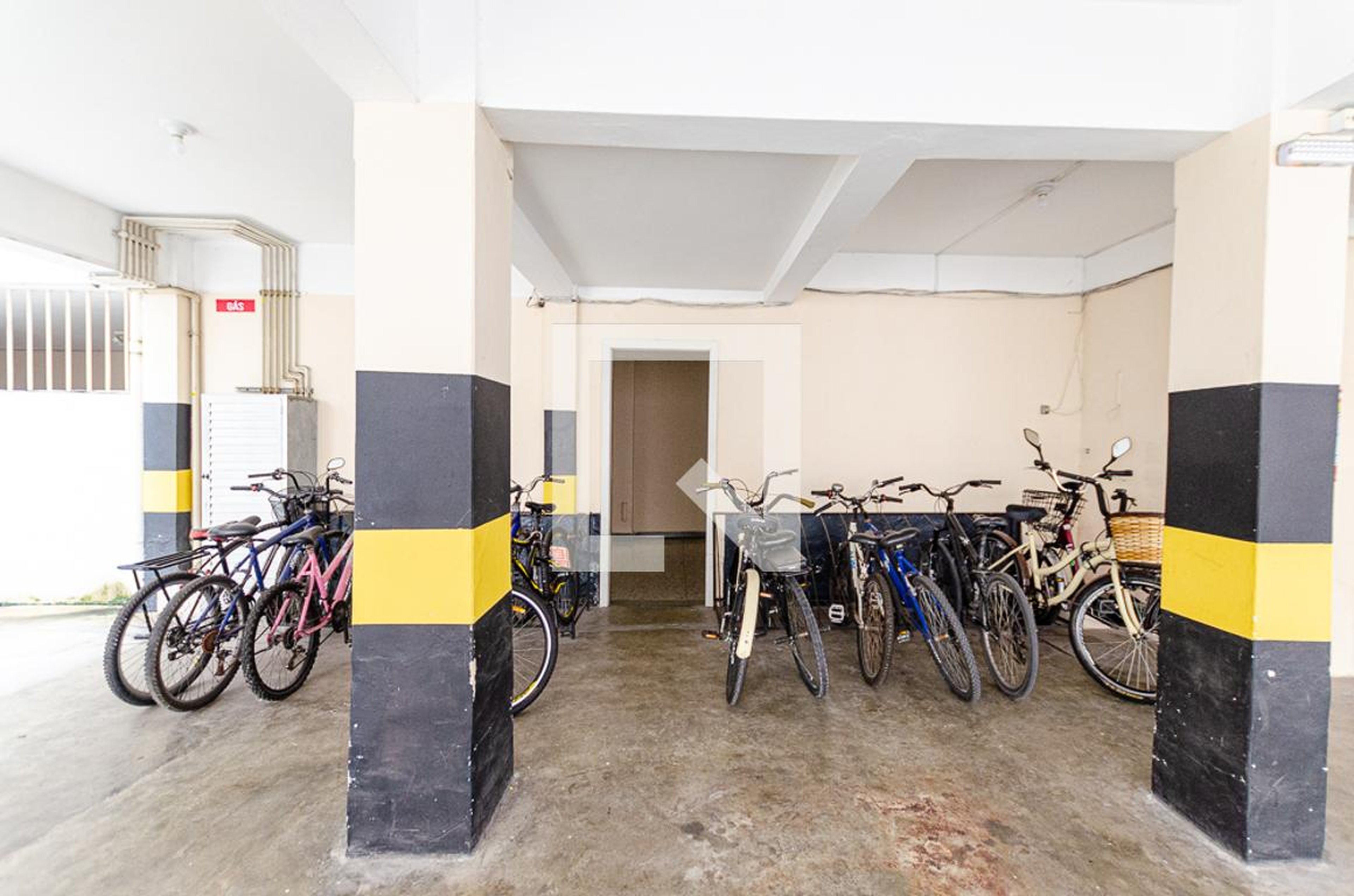 bicicletário - Edifício Santa Rita de Cassia