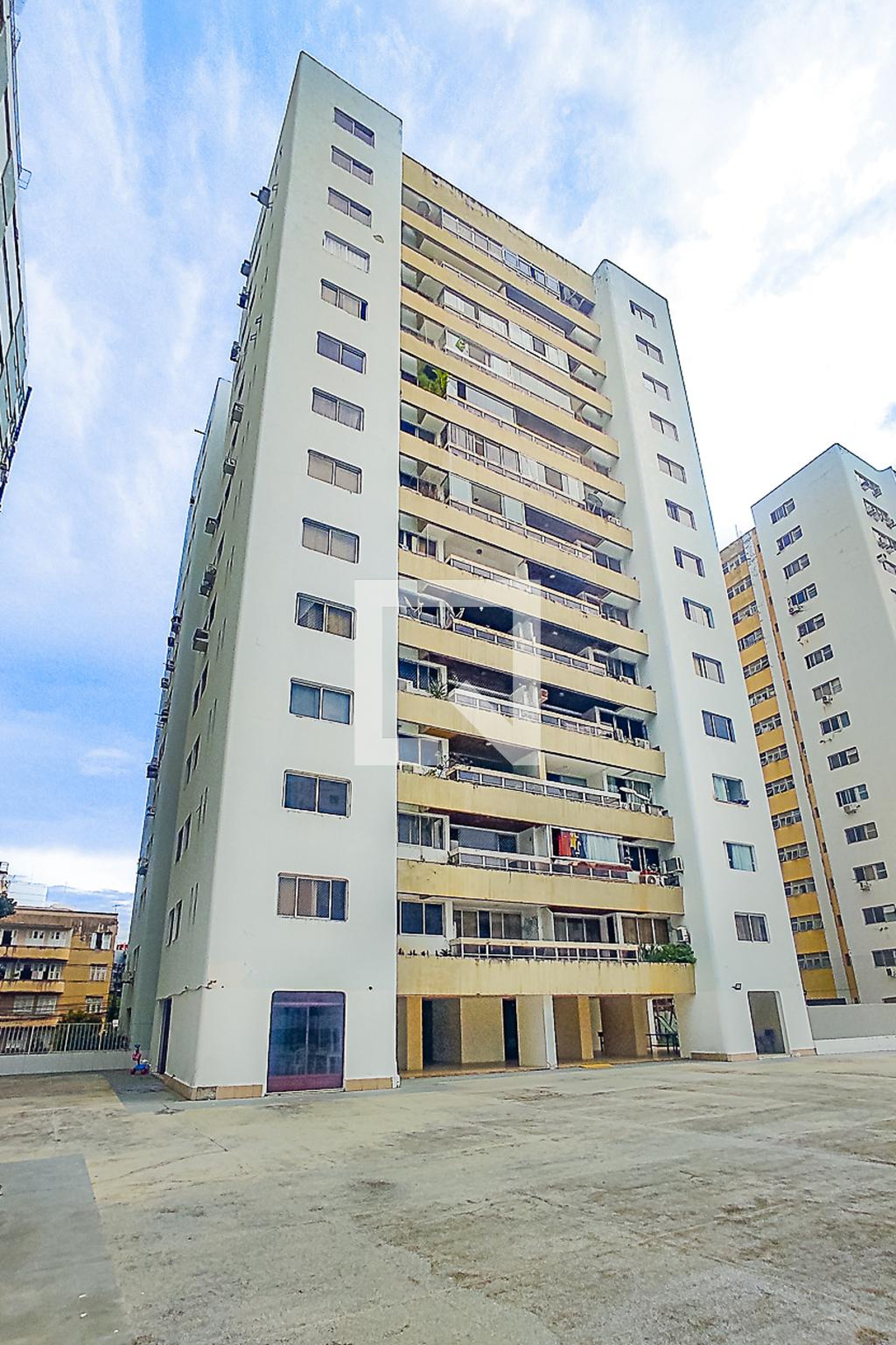 Fachada do Condomínio Condomínio Mansão Wimbledon