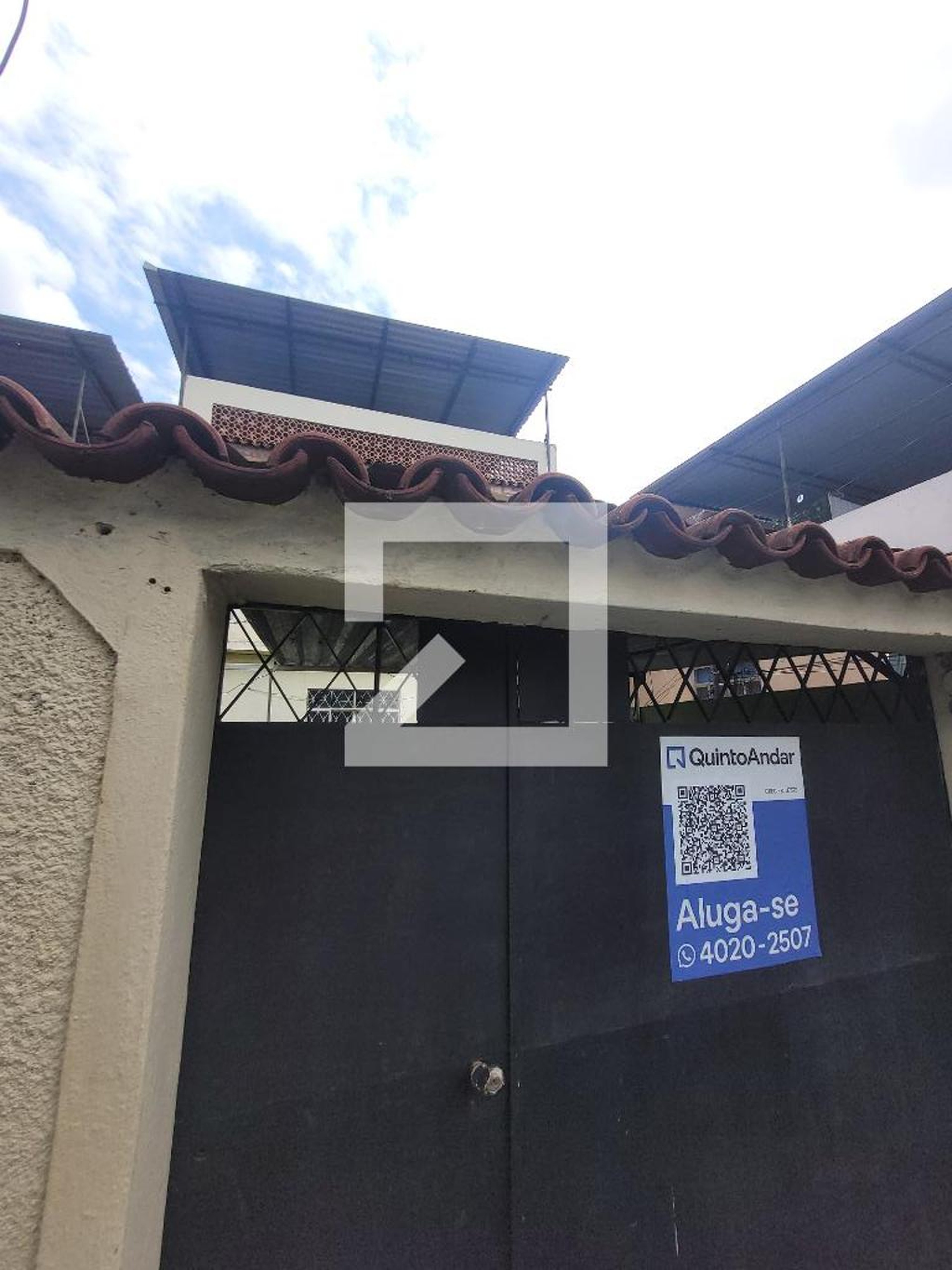 Fachada Condomínio em Rua Oliveira Melo, 266