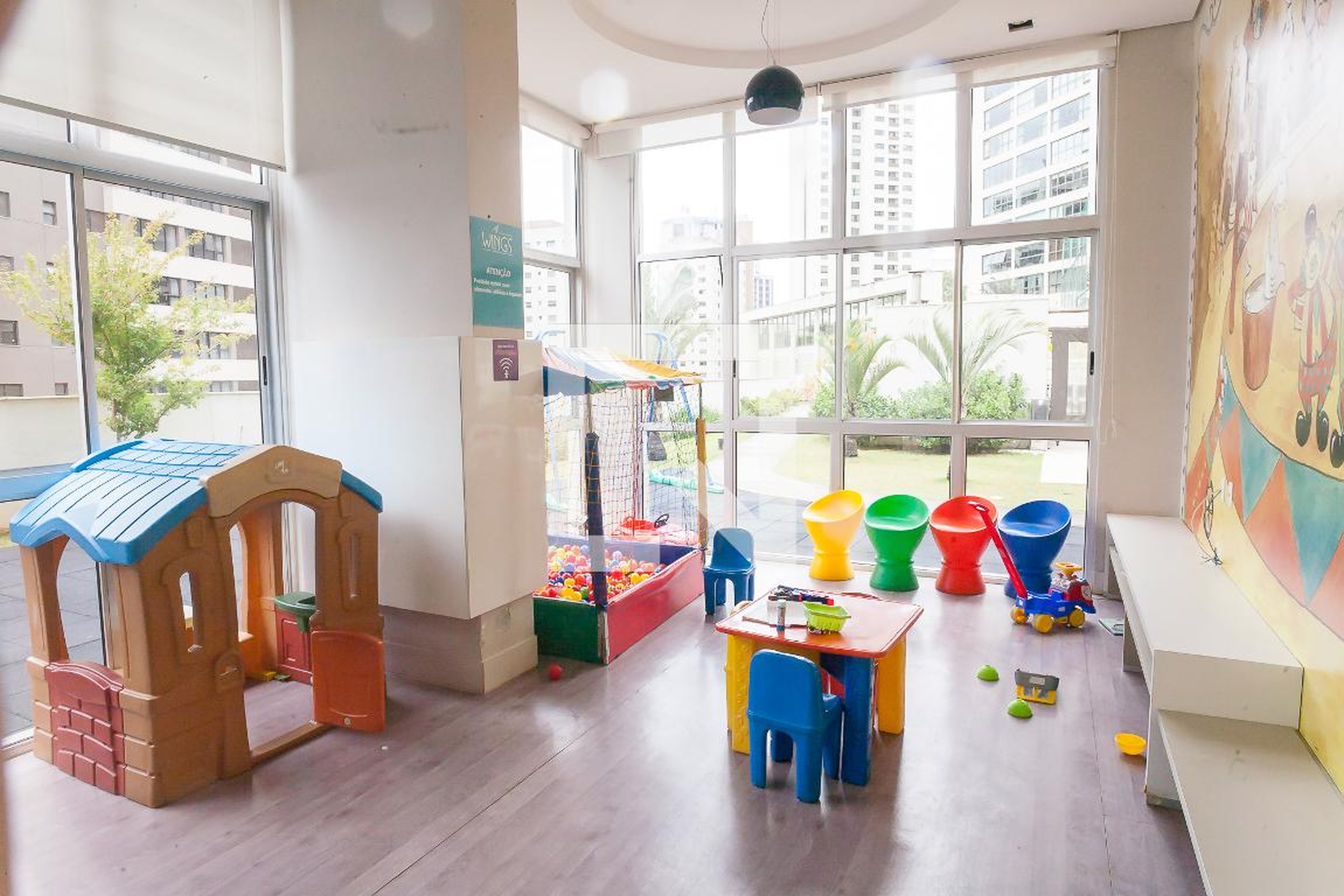 Brinquedoteca - Wings