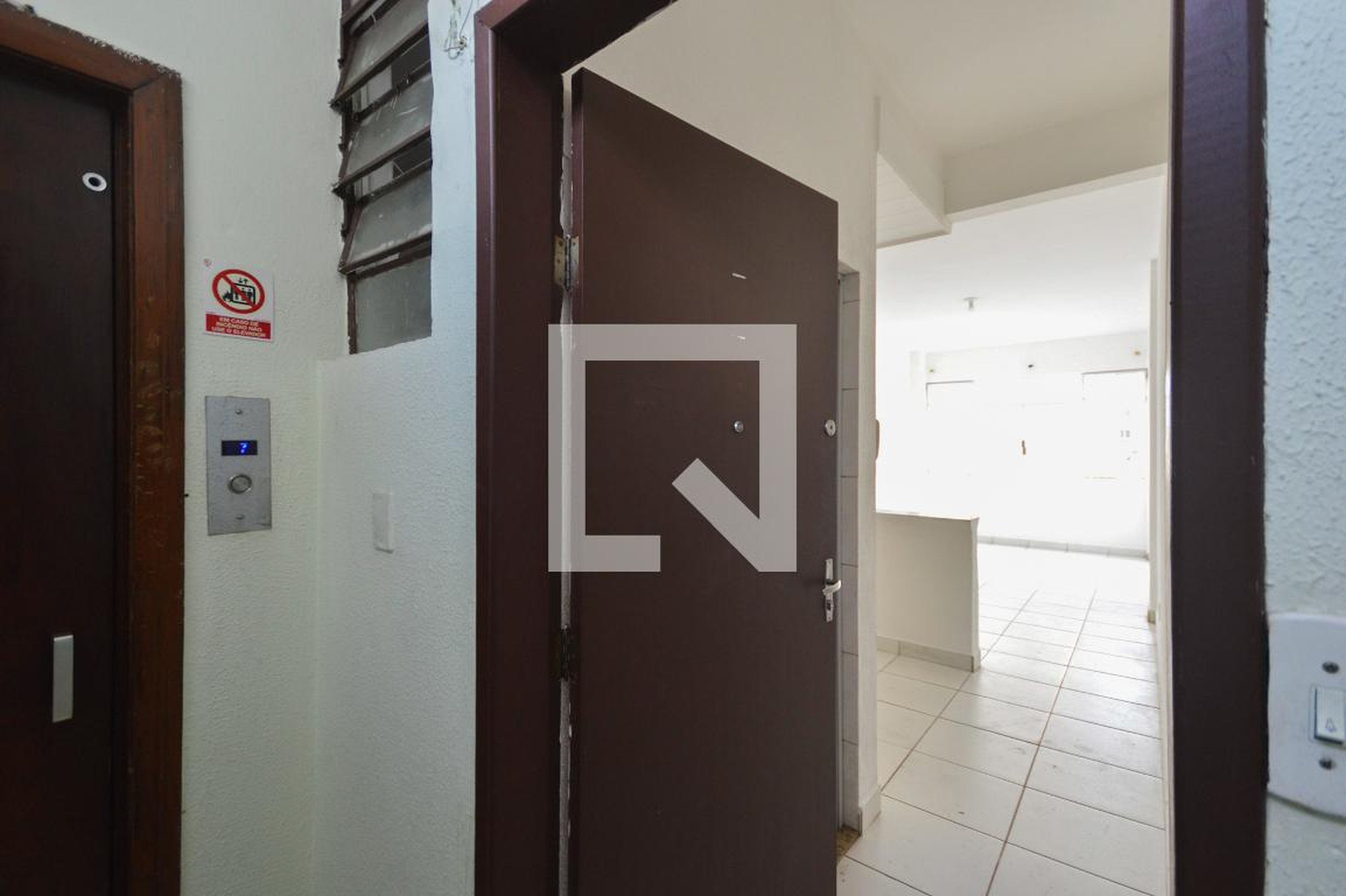 Hall de Entrada - Antonio Luiz