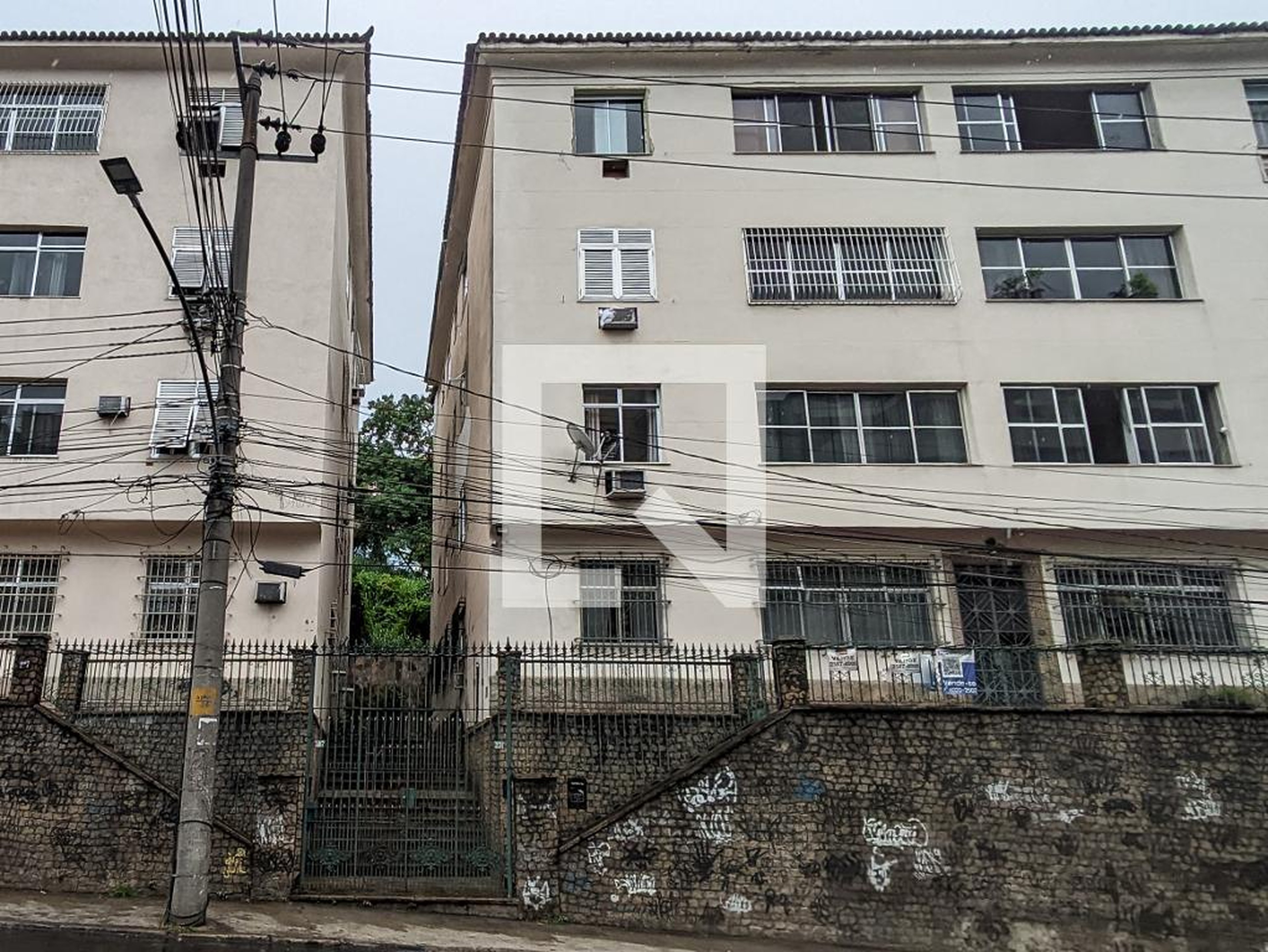 Fachada do Prédio Condomínio Carolina