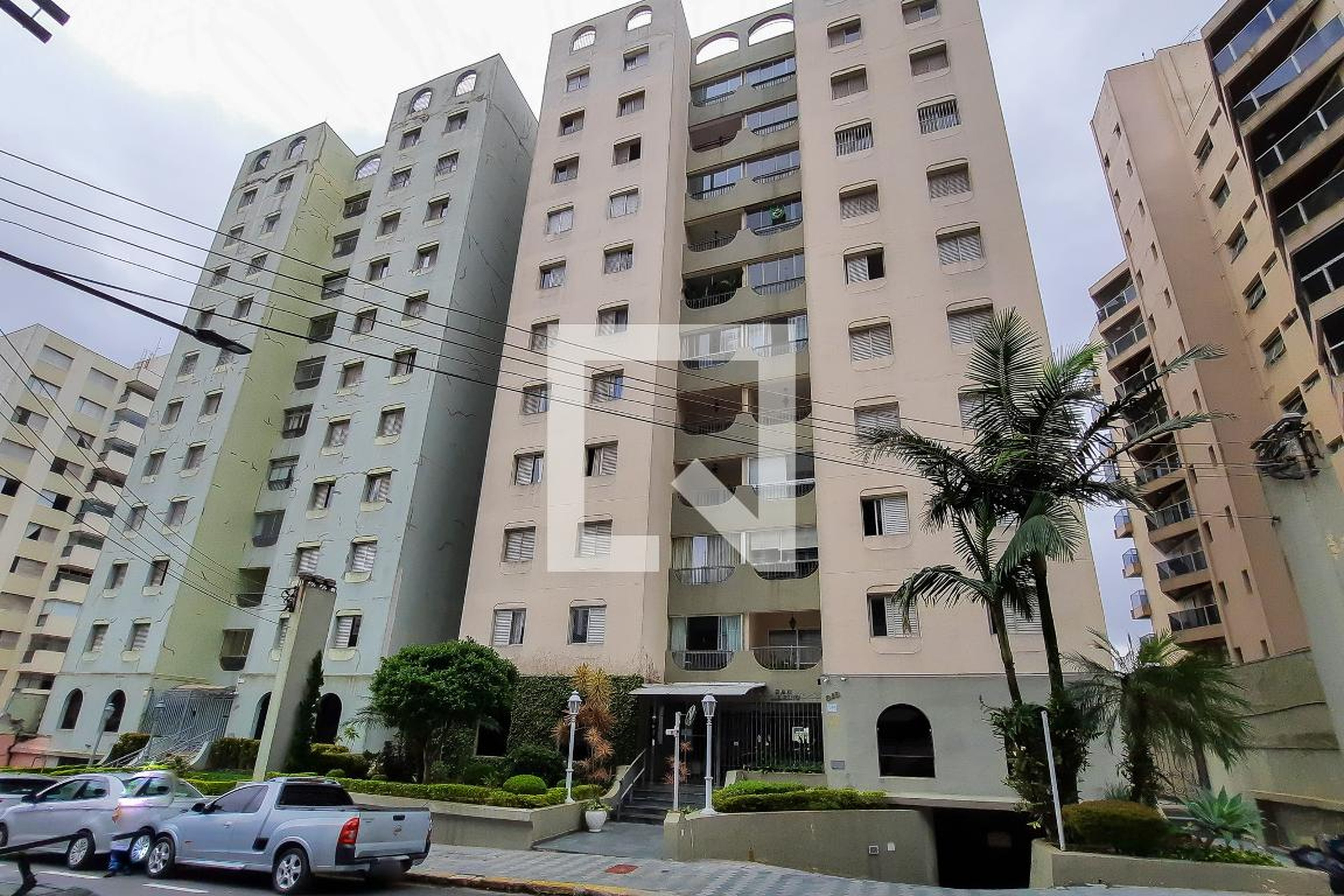 Fachada do Condomínio Condomínio em Rua Gonçalves Dias, 215
