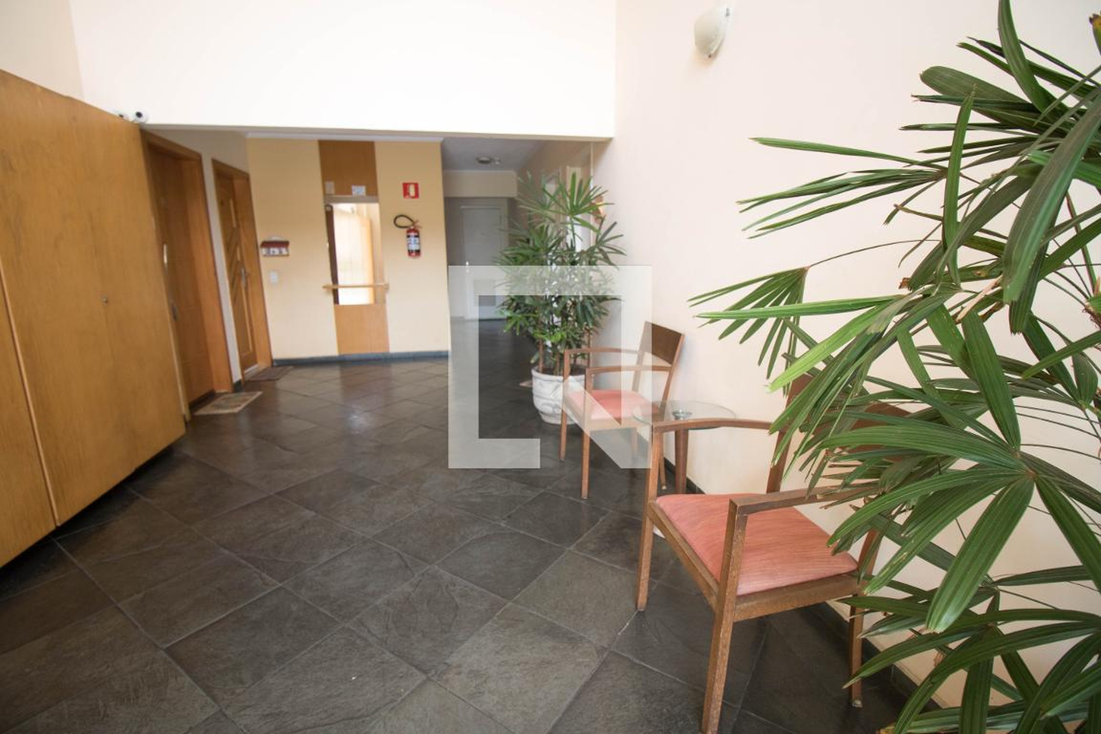 Hall - Bougainville Utinga