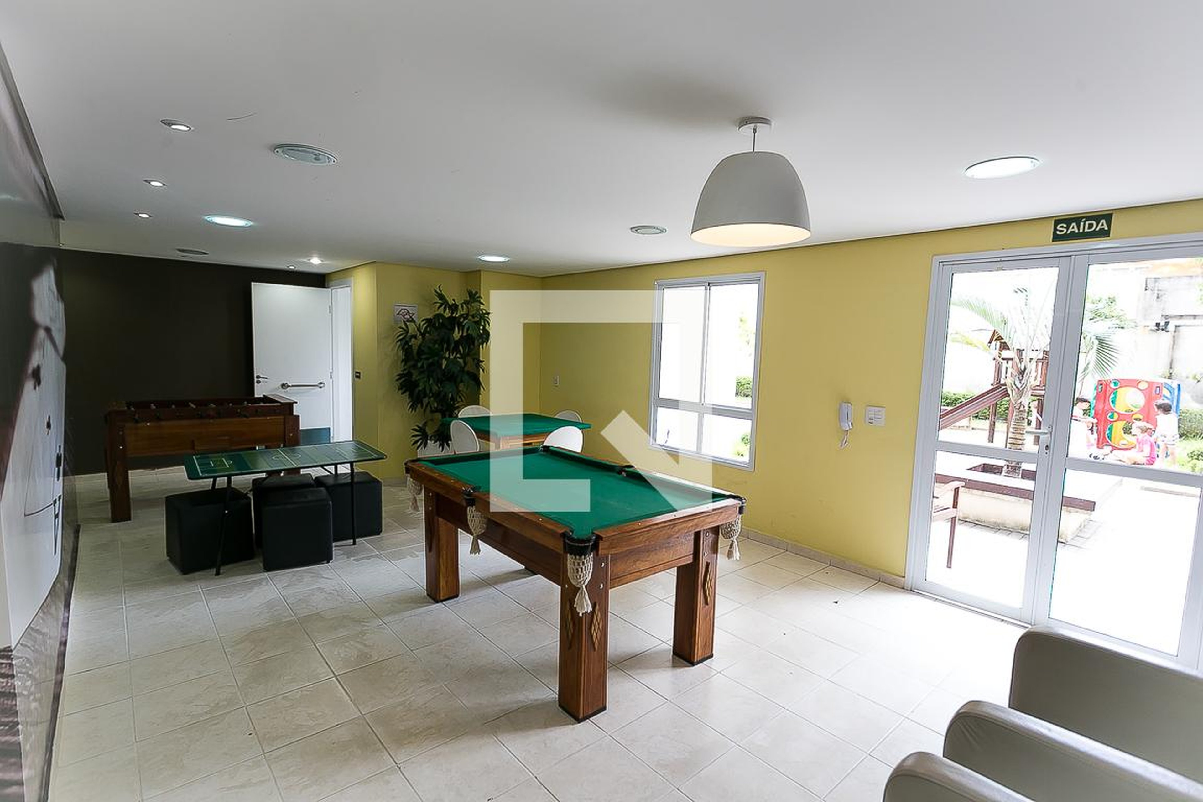 Sala de Jogos Condomínio em Rua Elizabetta Lips, 306