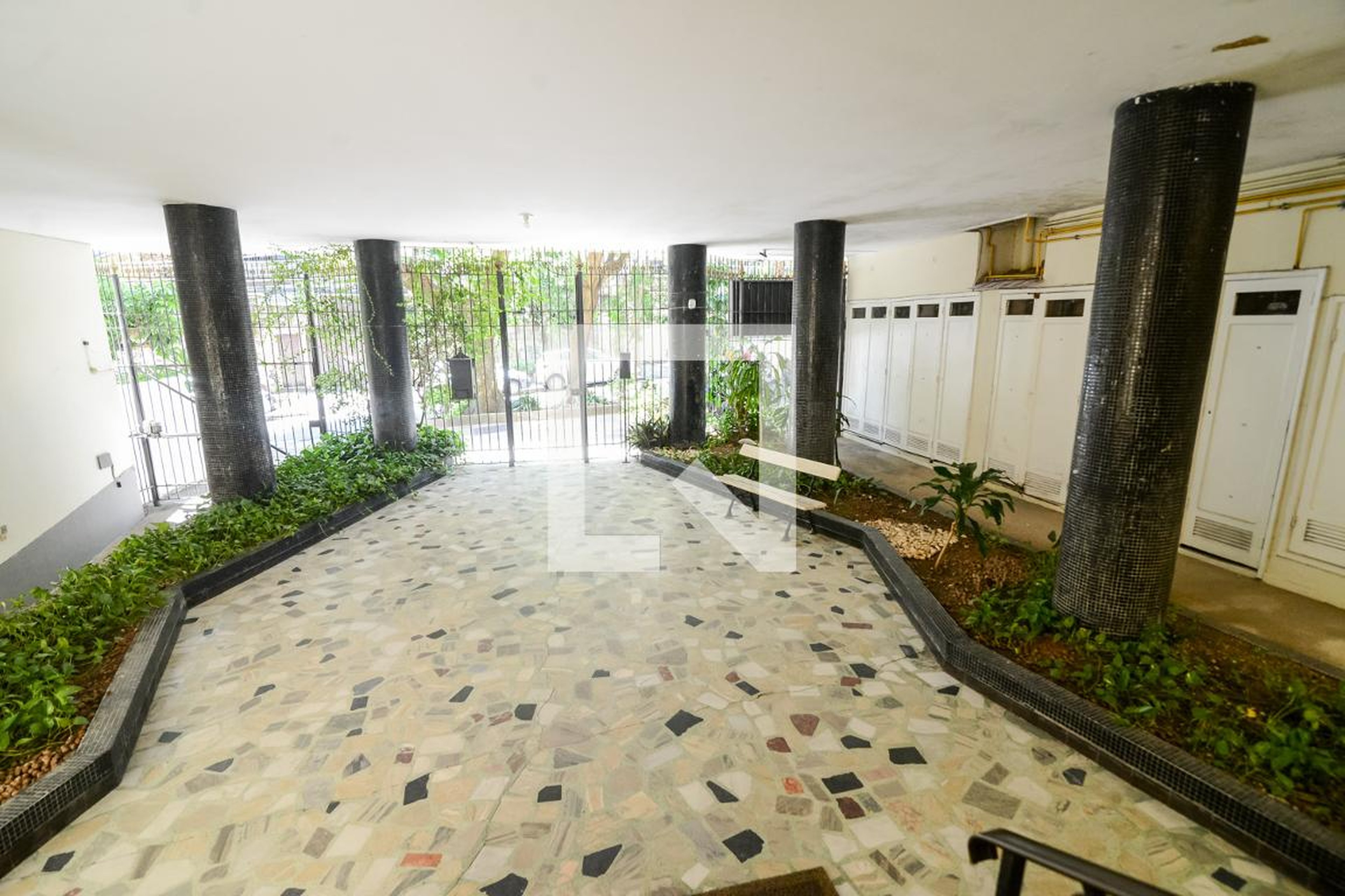 Hall de Entrada - Bougainville