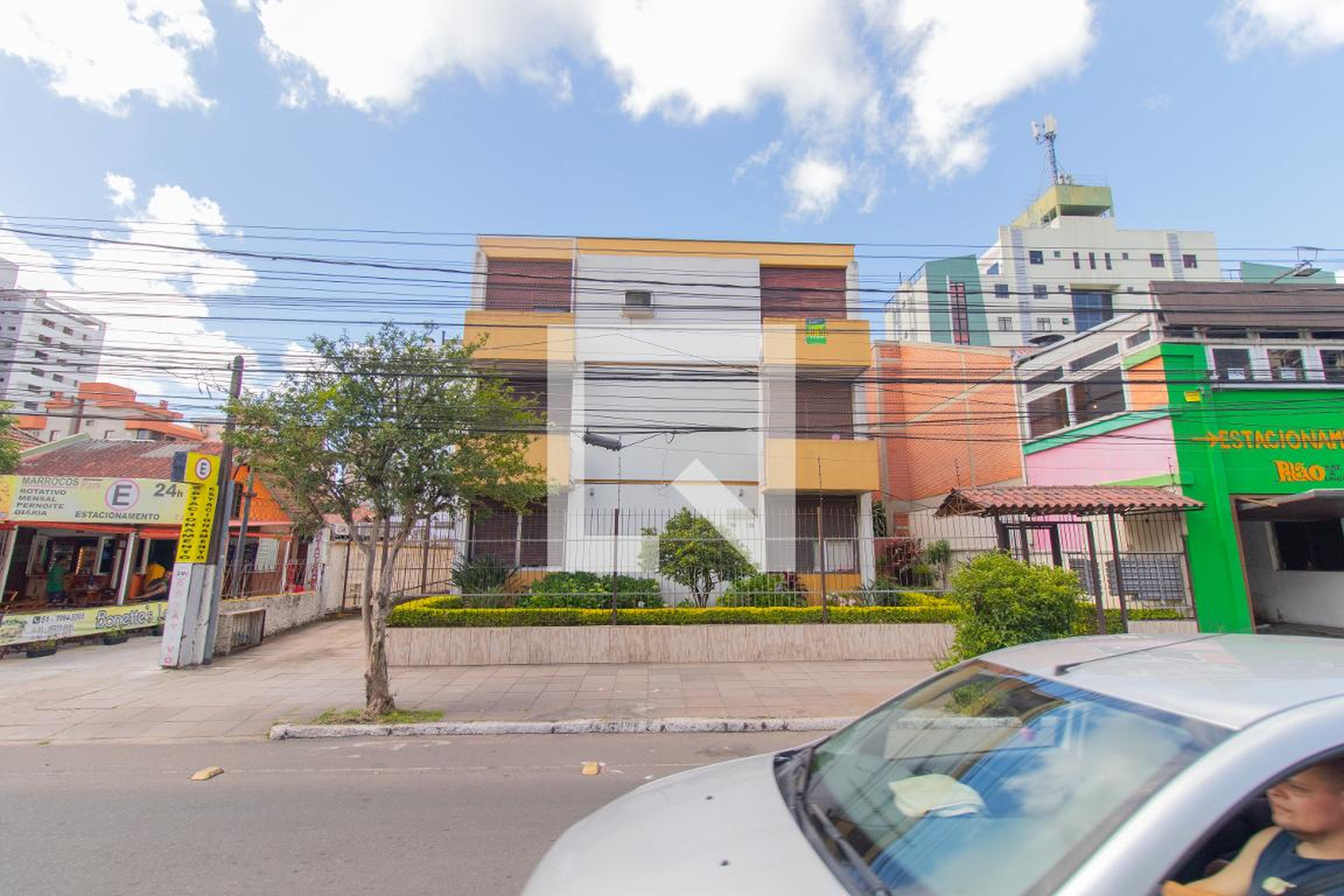 Fachada Condomínio Sinhá Moça