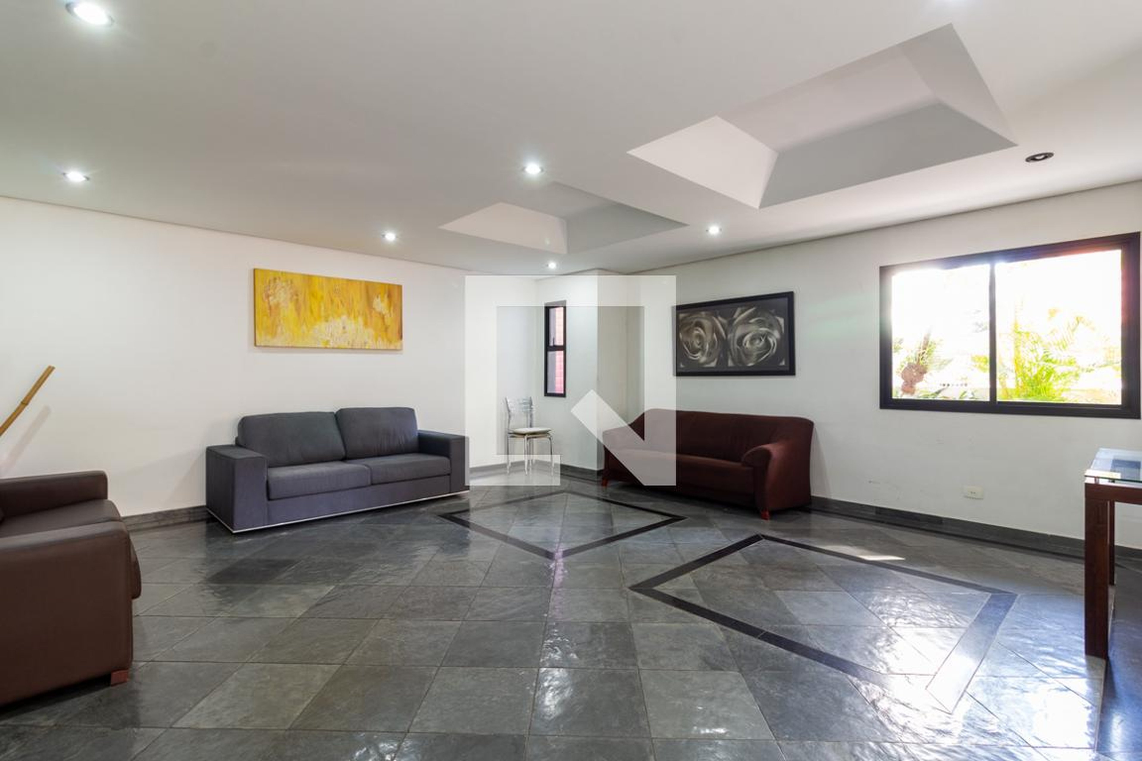 Salão de Festas - Maxi Moemayloiyloy