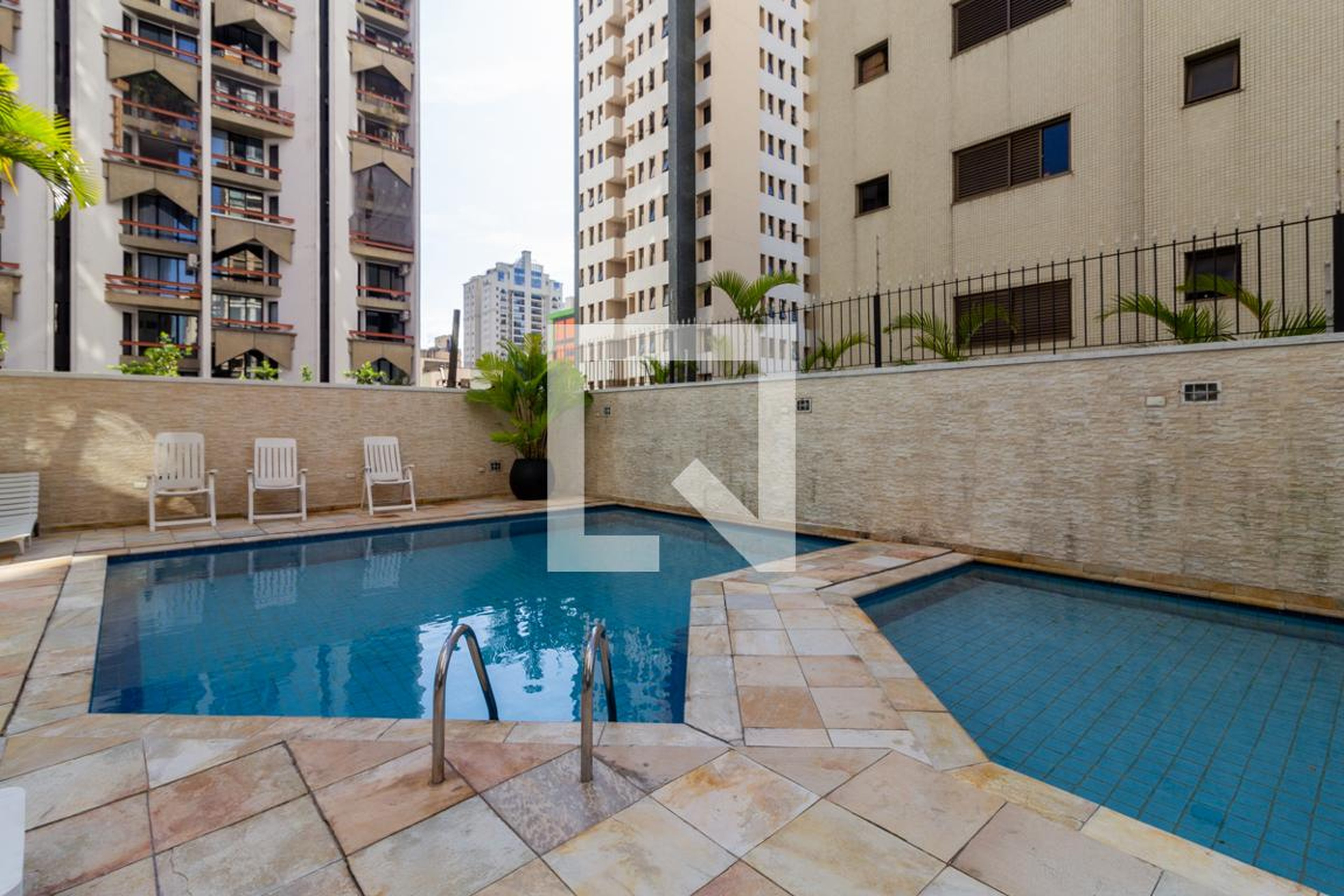 Piscina - Maxi Moemayloiyloy