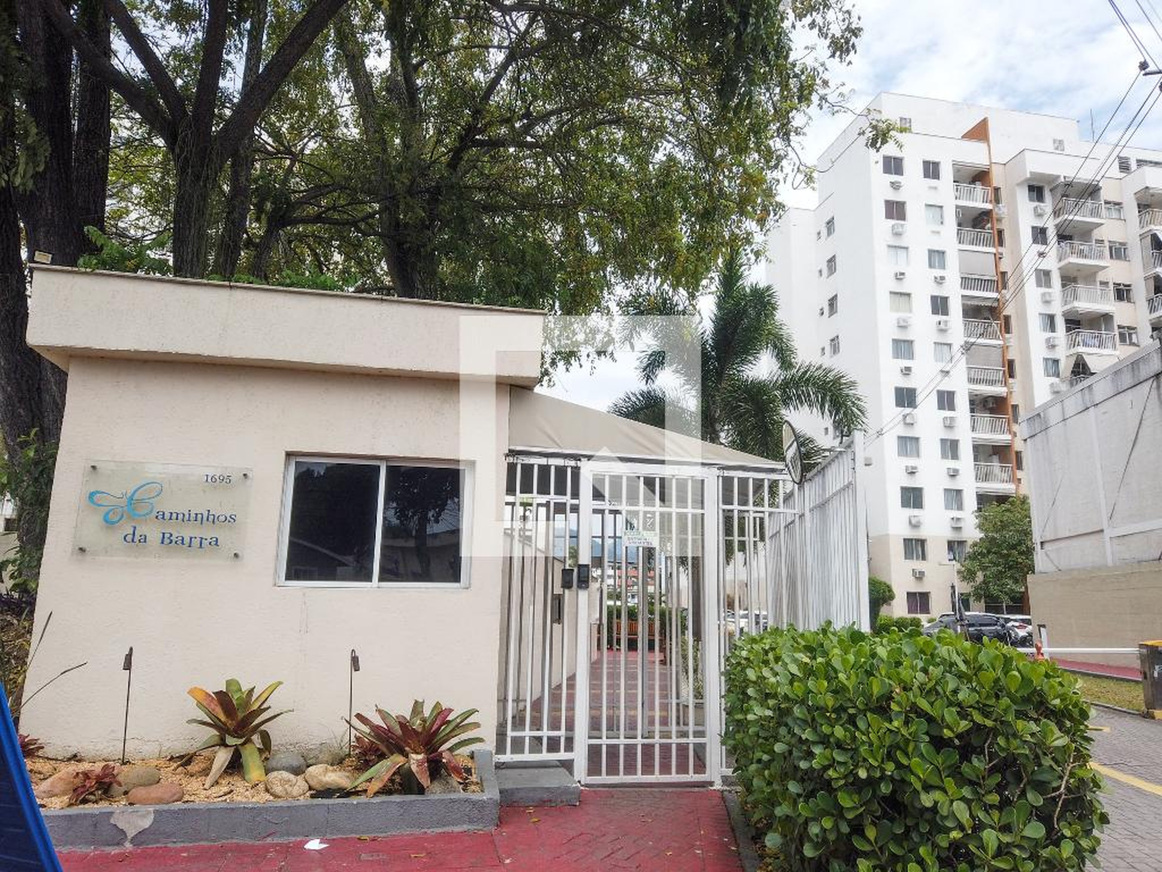 Fachada Condomínio Caminhos da Barra