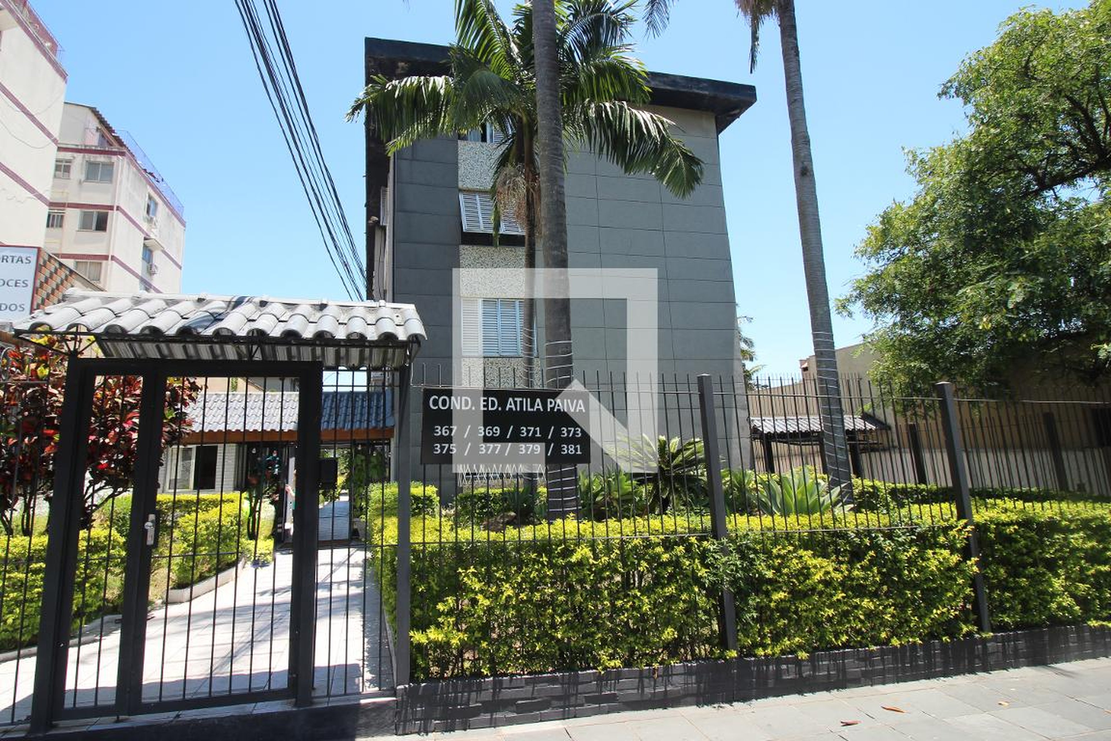 Fachada do Condomínio Edifício Atila Paiva