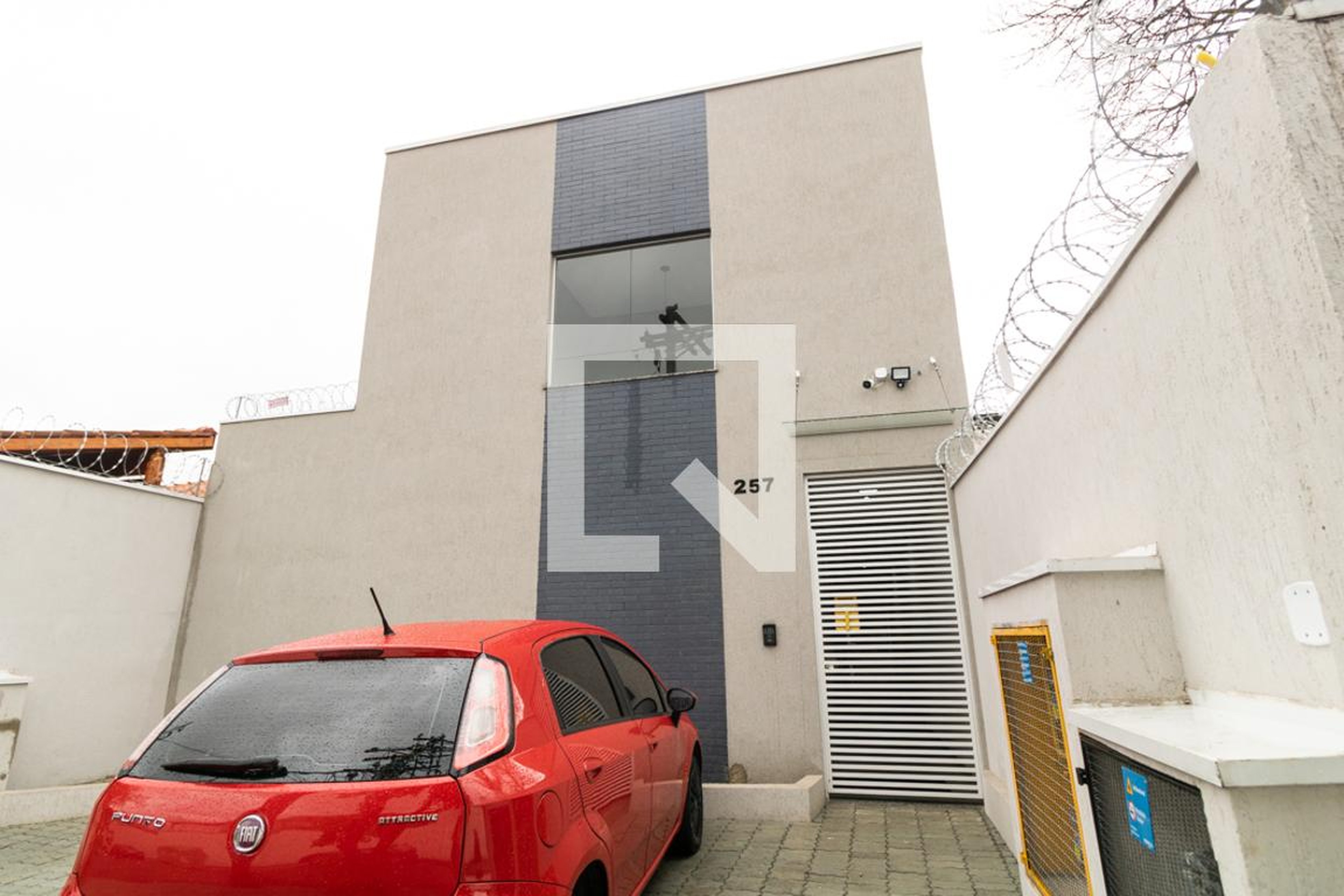 Fachada Condomínio em Rua Ministro Adauto Lúcio Cardoso, 257