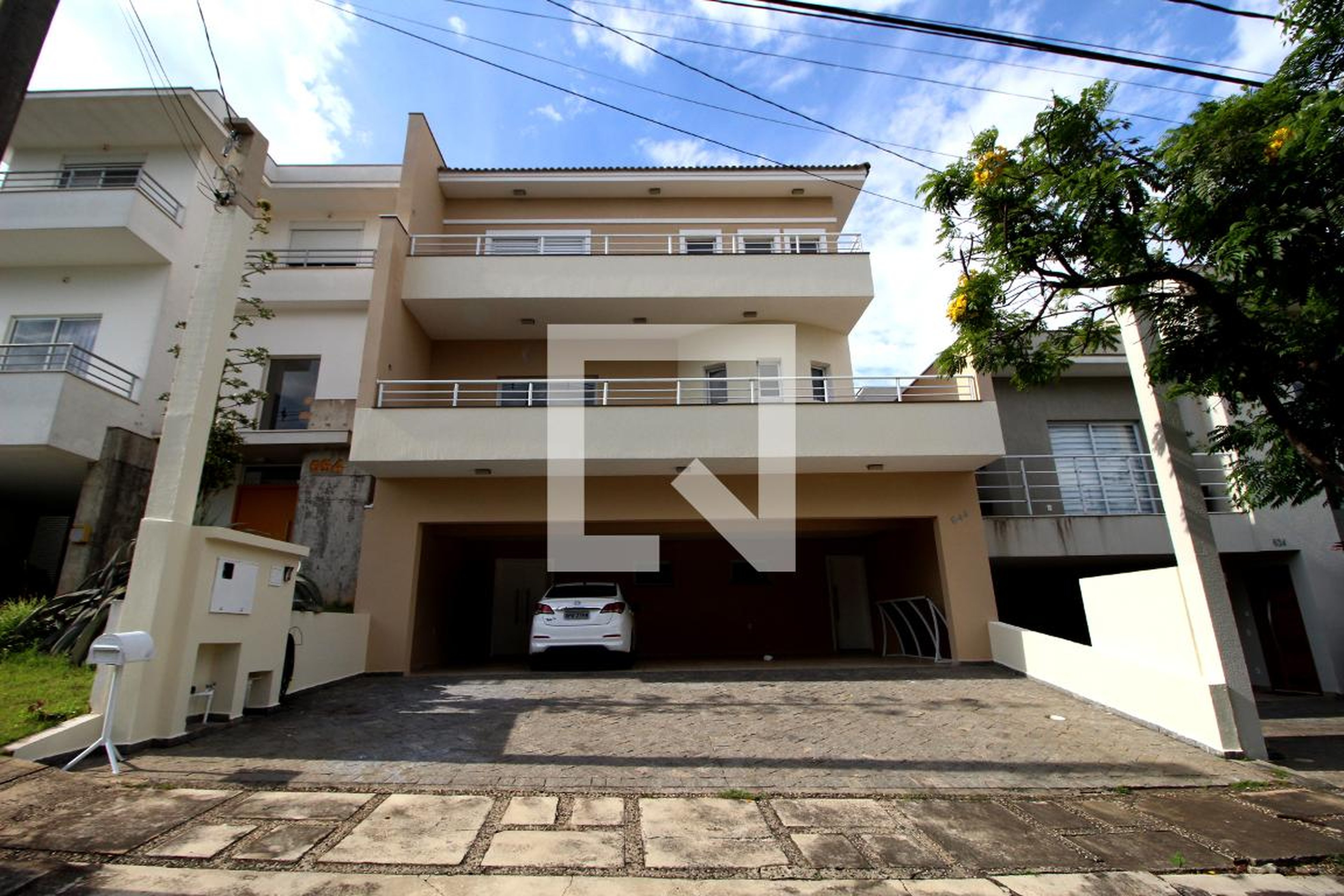 Fachada Condomínio Le Parc Itavuvu