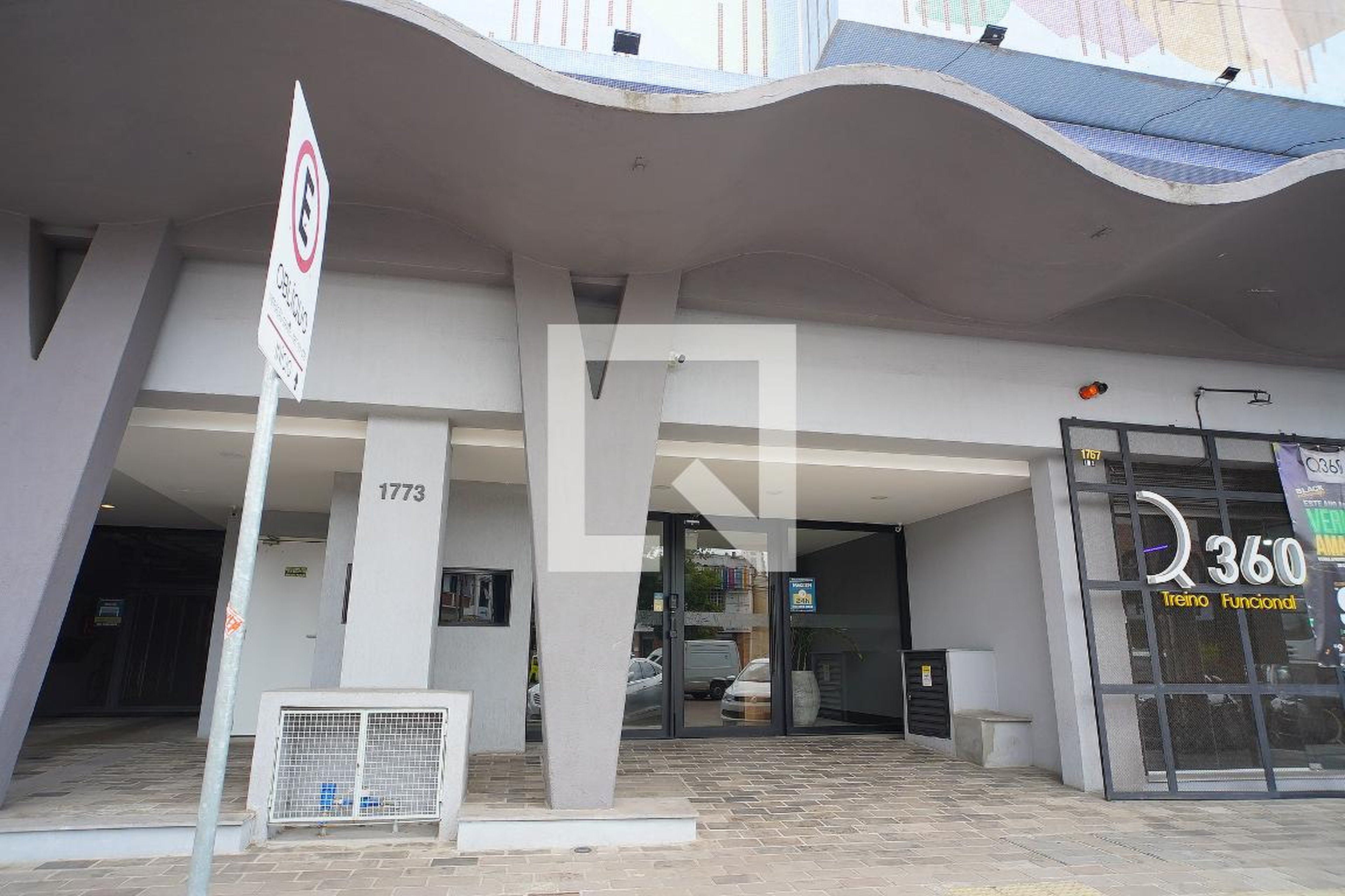 Fachada do Condomínio Condomínio Cine Teatro Presidente