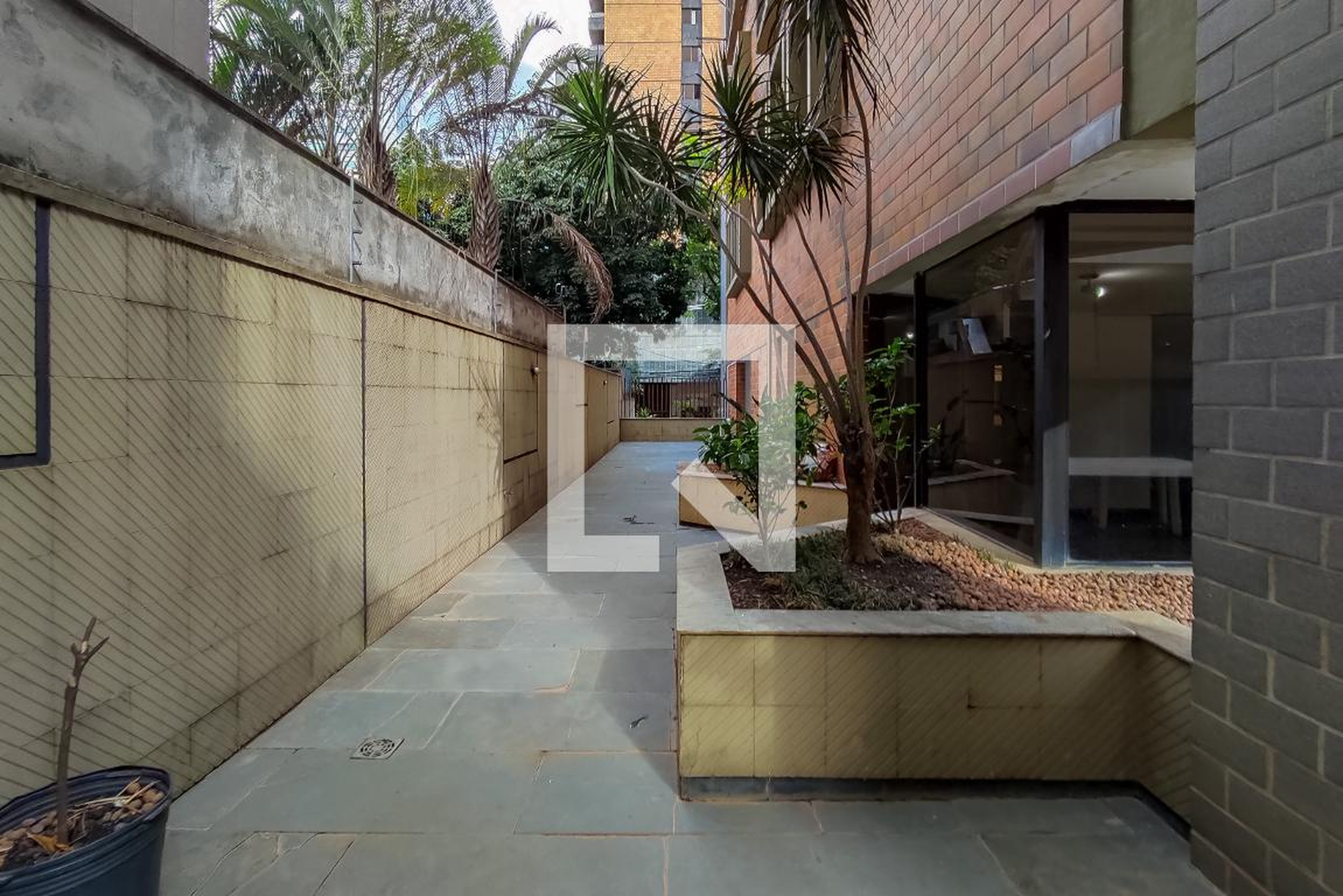 Área externa - Edifício Luiz Signorelli