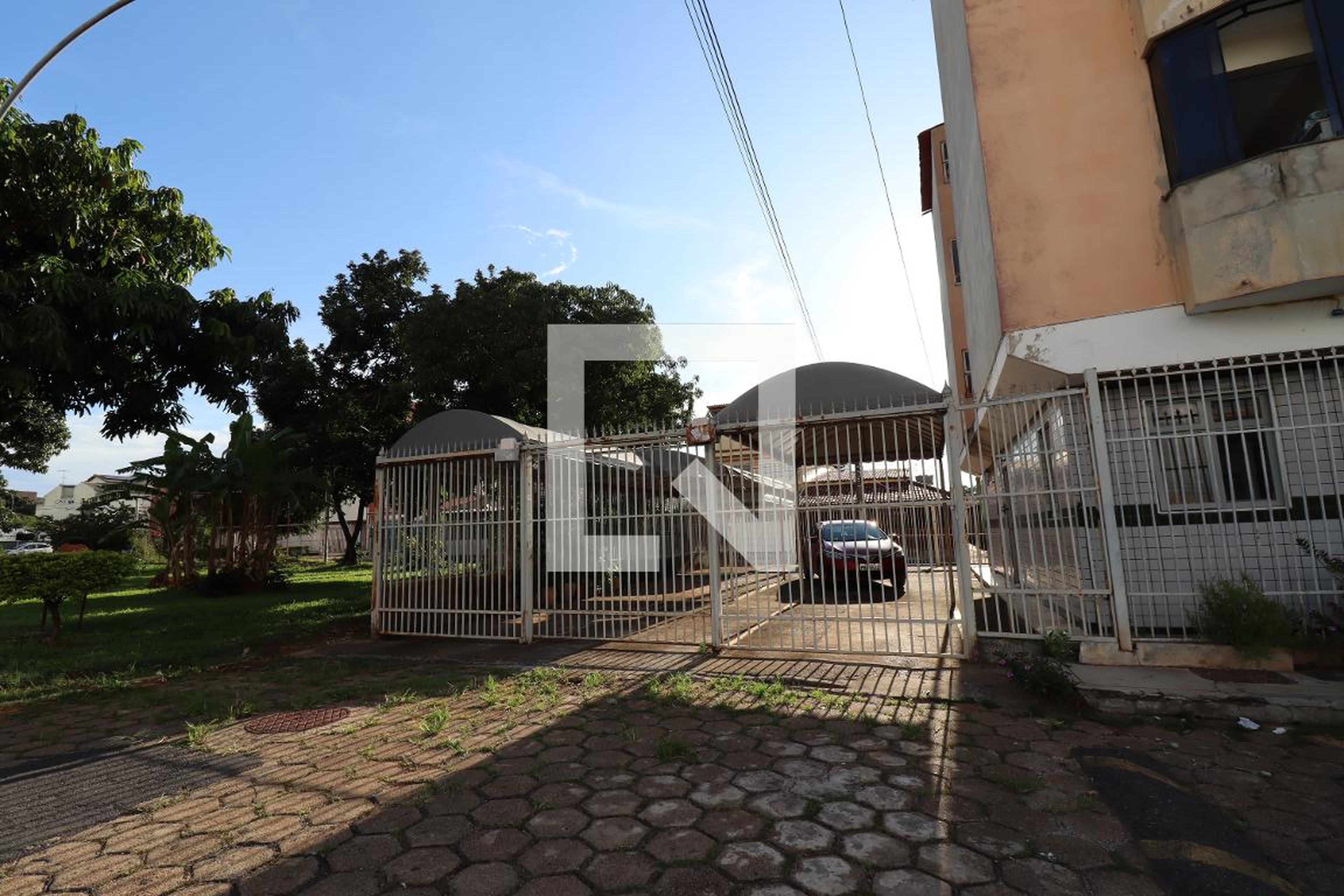 Fachada Condomínio em Qi 2 Bloco A Apt, 0