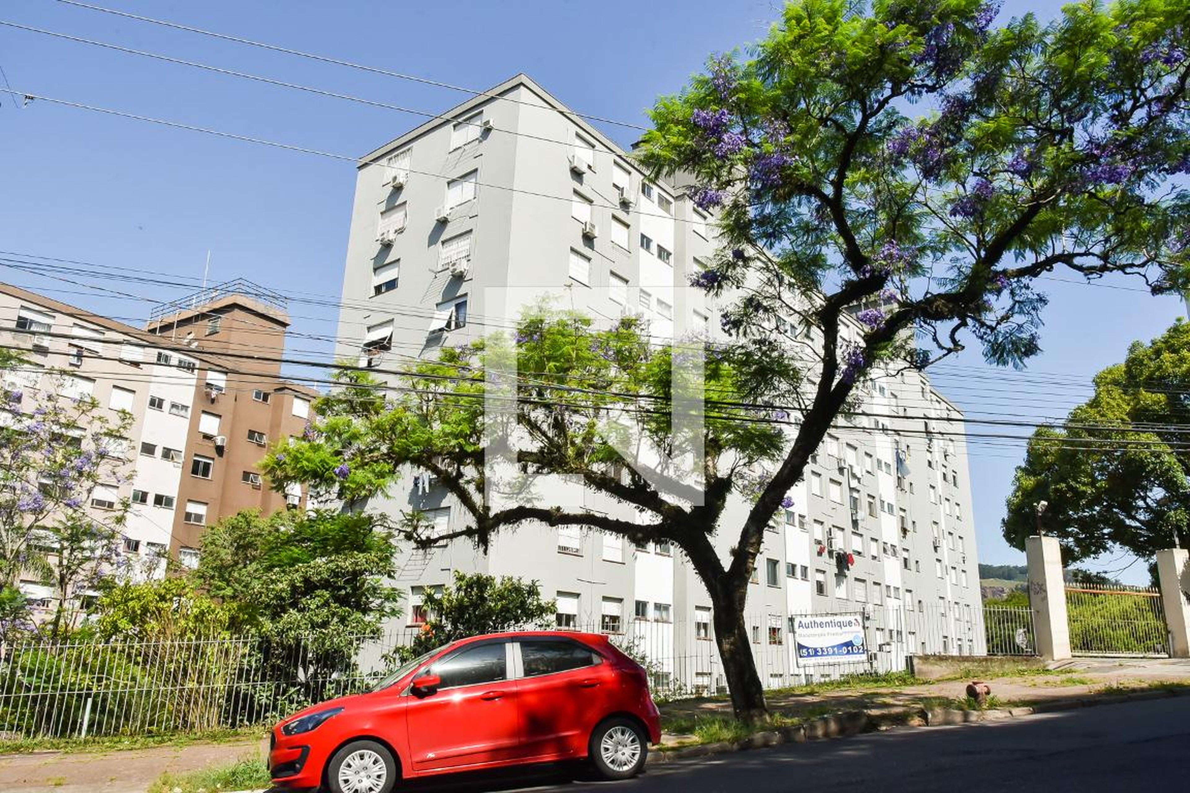 Fachada do Condomínio Edifício Jardim dos Coqueiros