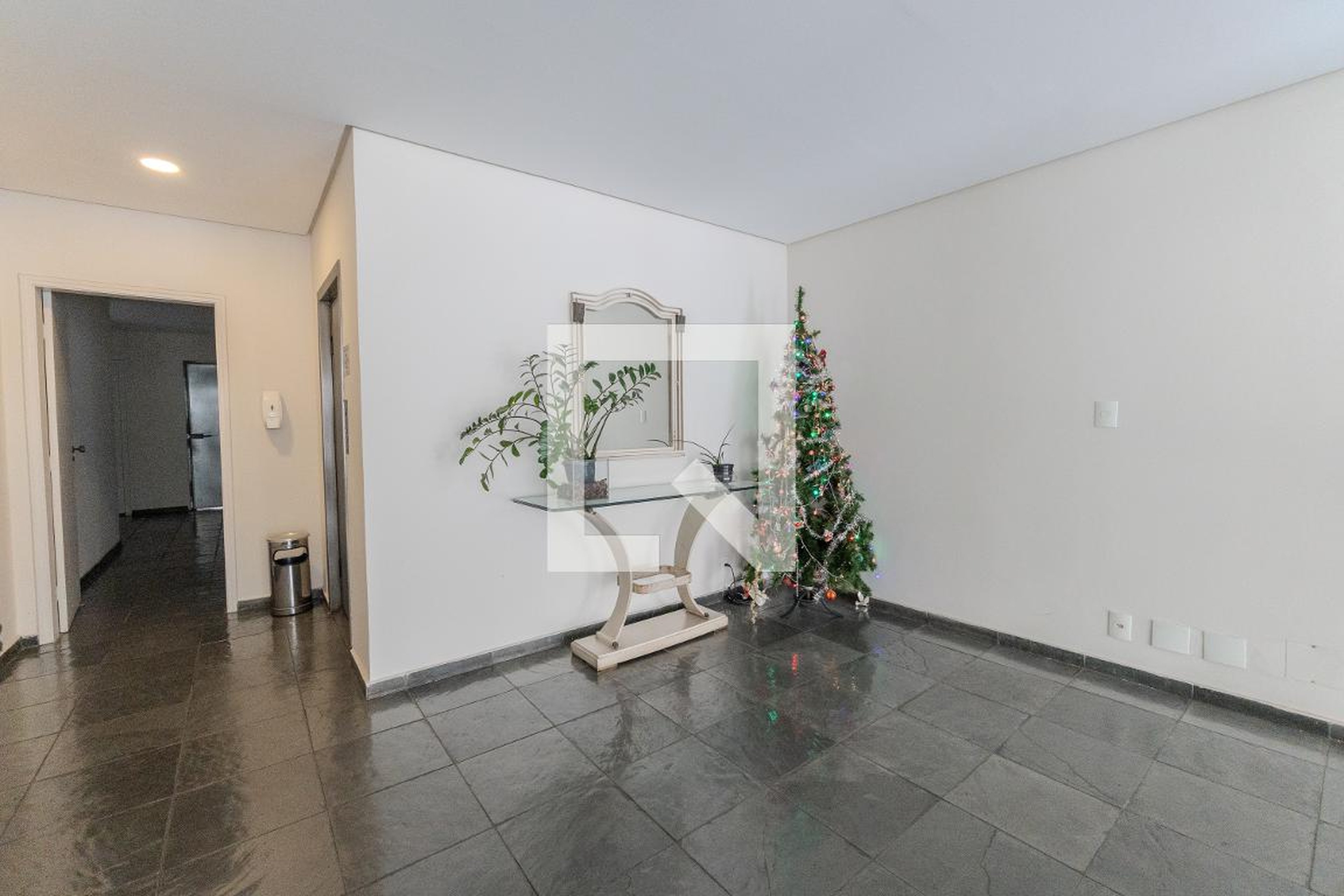 Hall de entrada - Edifício Maison Madeleine