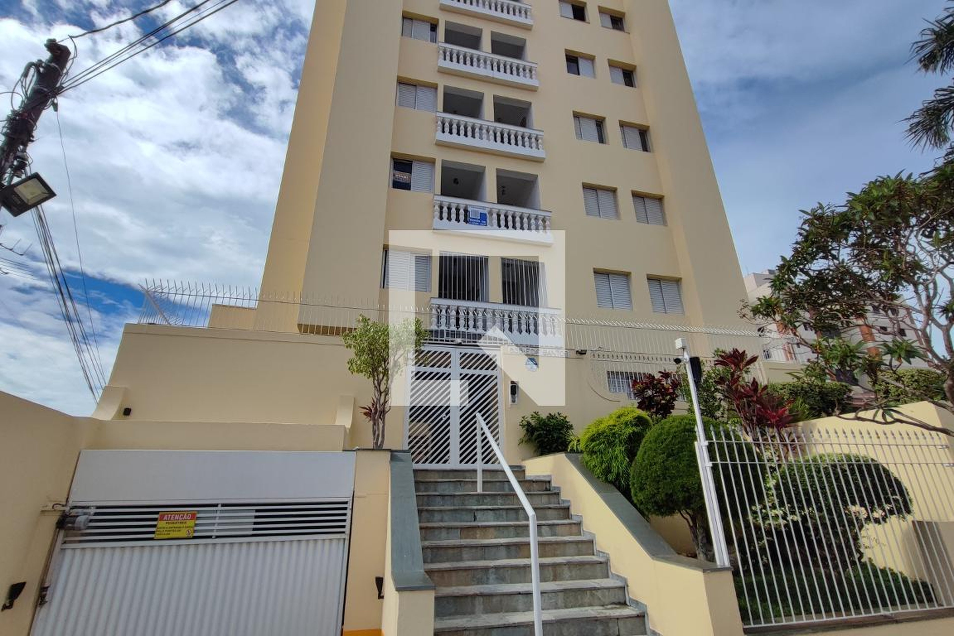 Fachada do Prédio Condomínio em Rua Capistrano de Abreu, 438