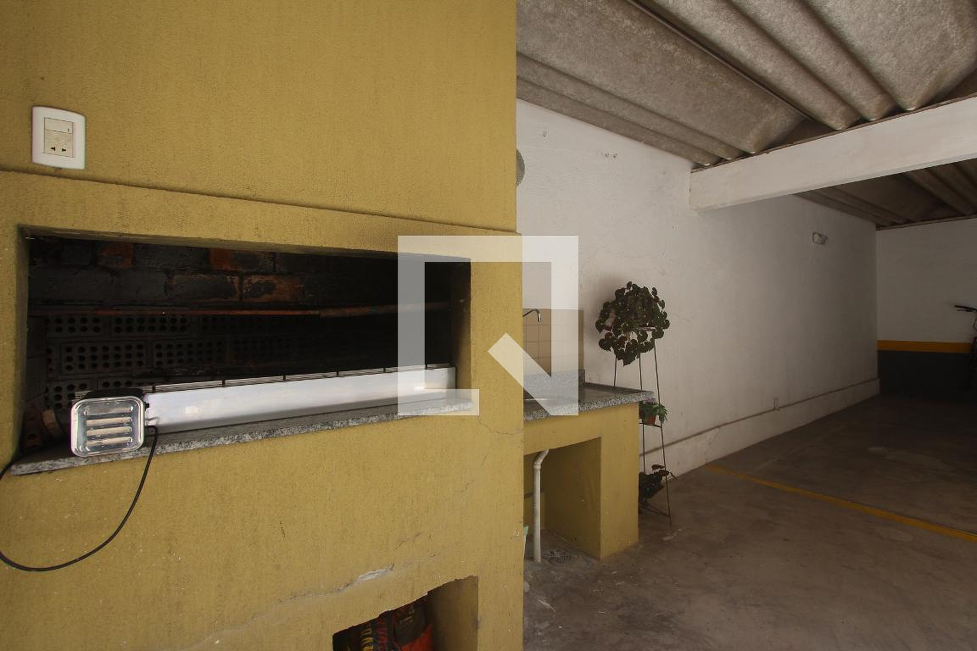 Área comum - Churrasqueira - Atenas