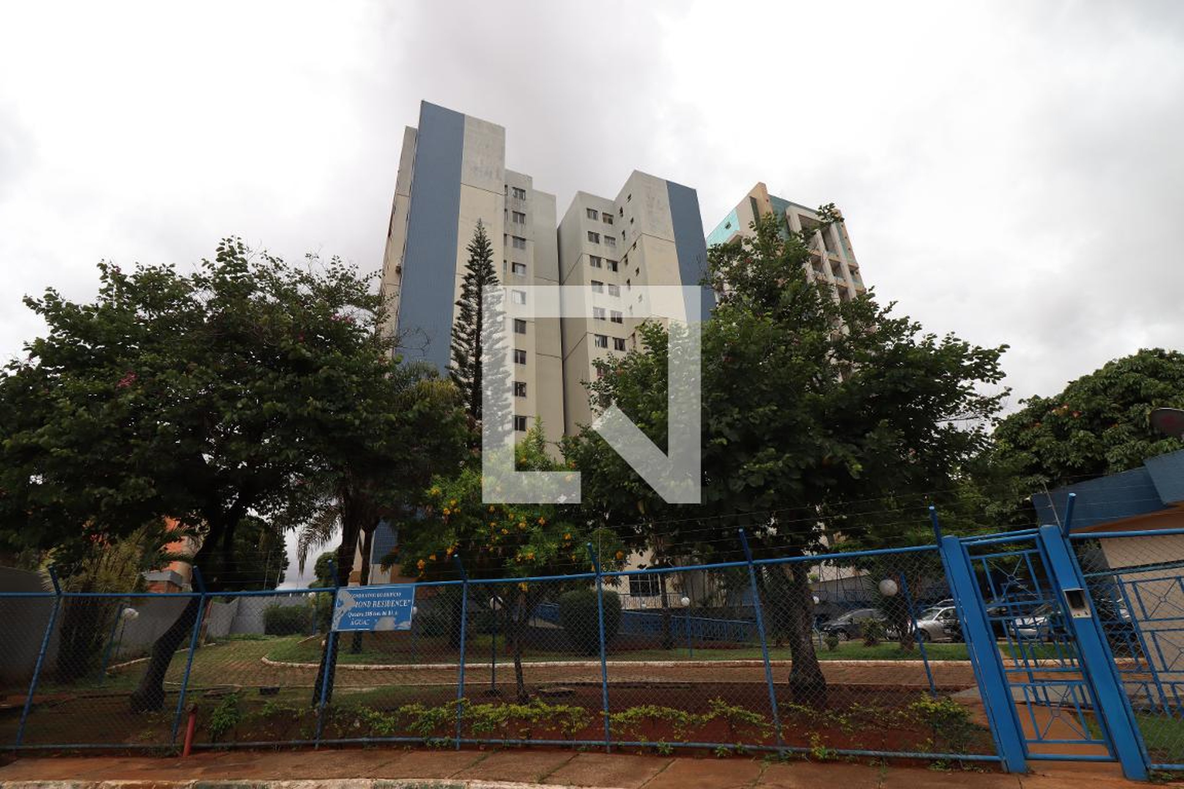 Fachada Condomínio em Quadra 208, 06